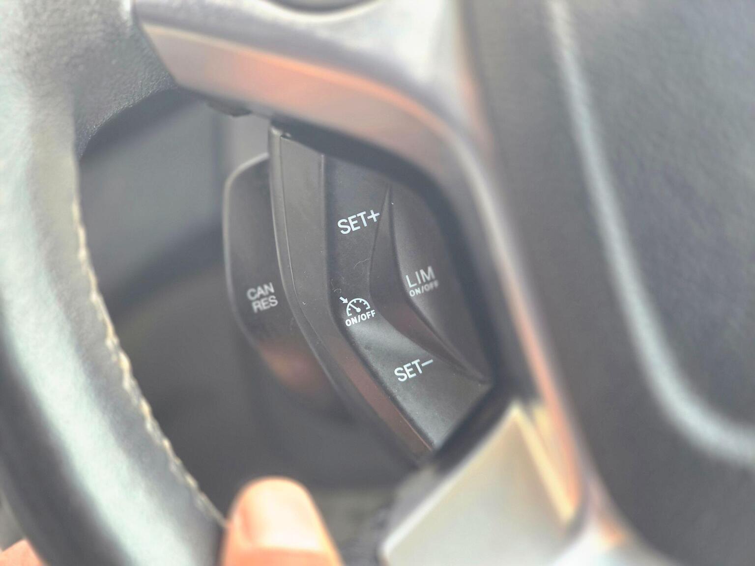 2020 Ford Transit Connect image 31