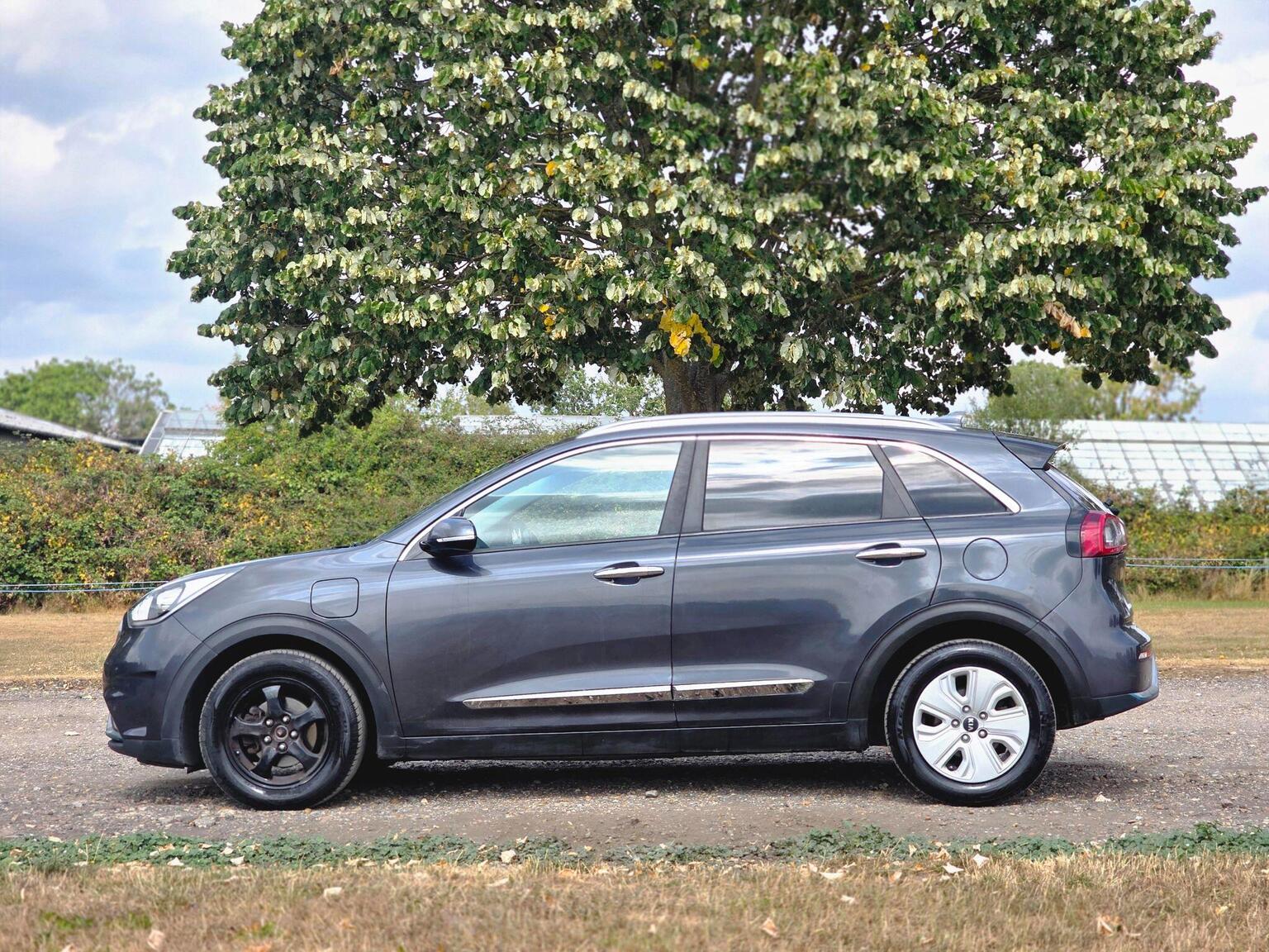 2017 Kia Niro image 15