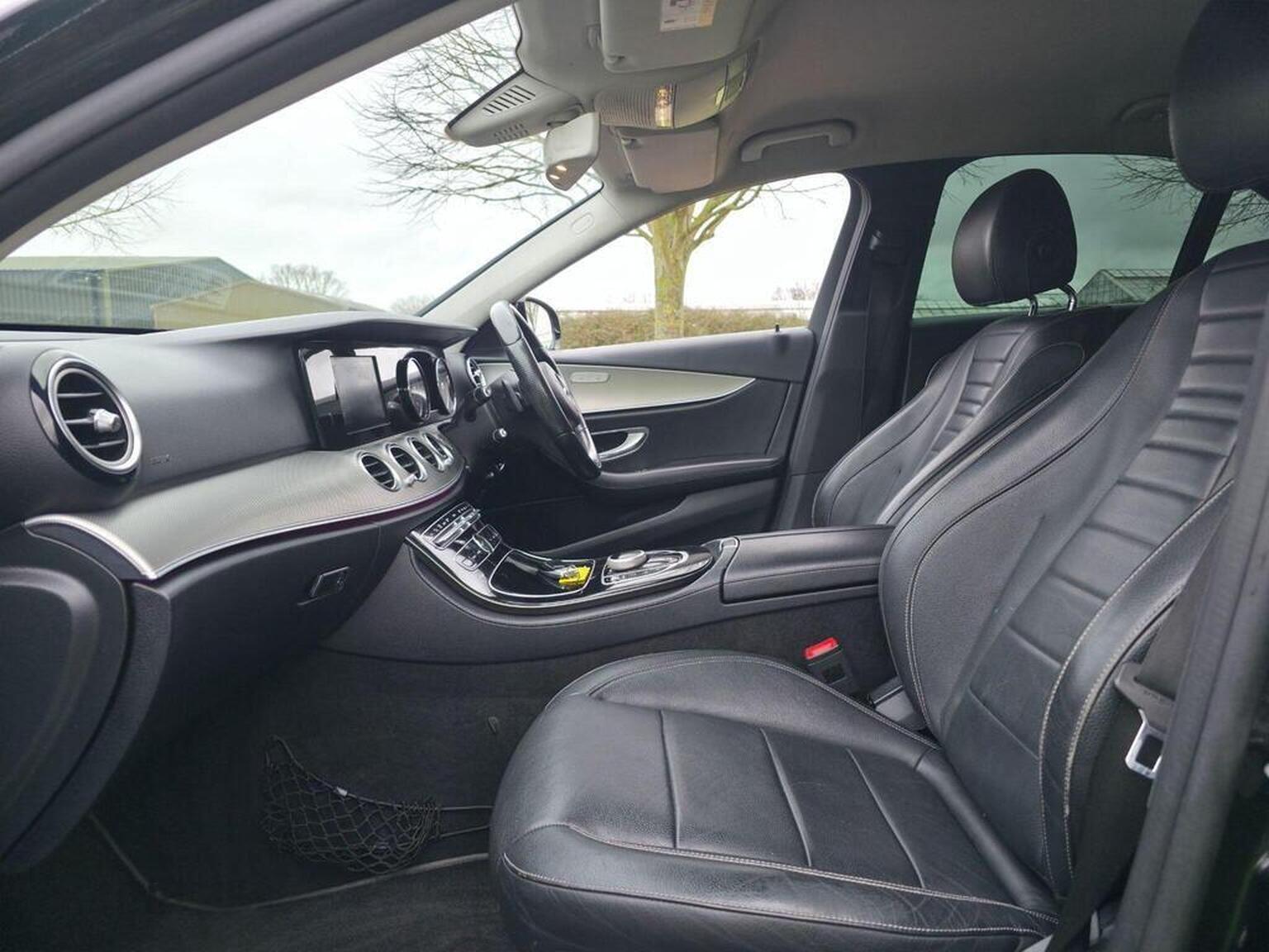 2016 Mercedes-Benz E Class image 23