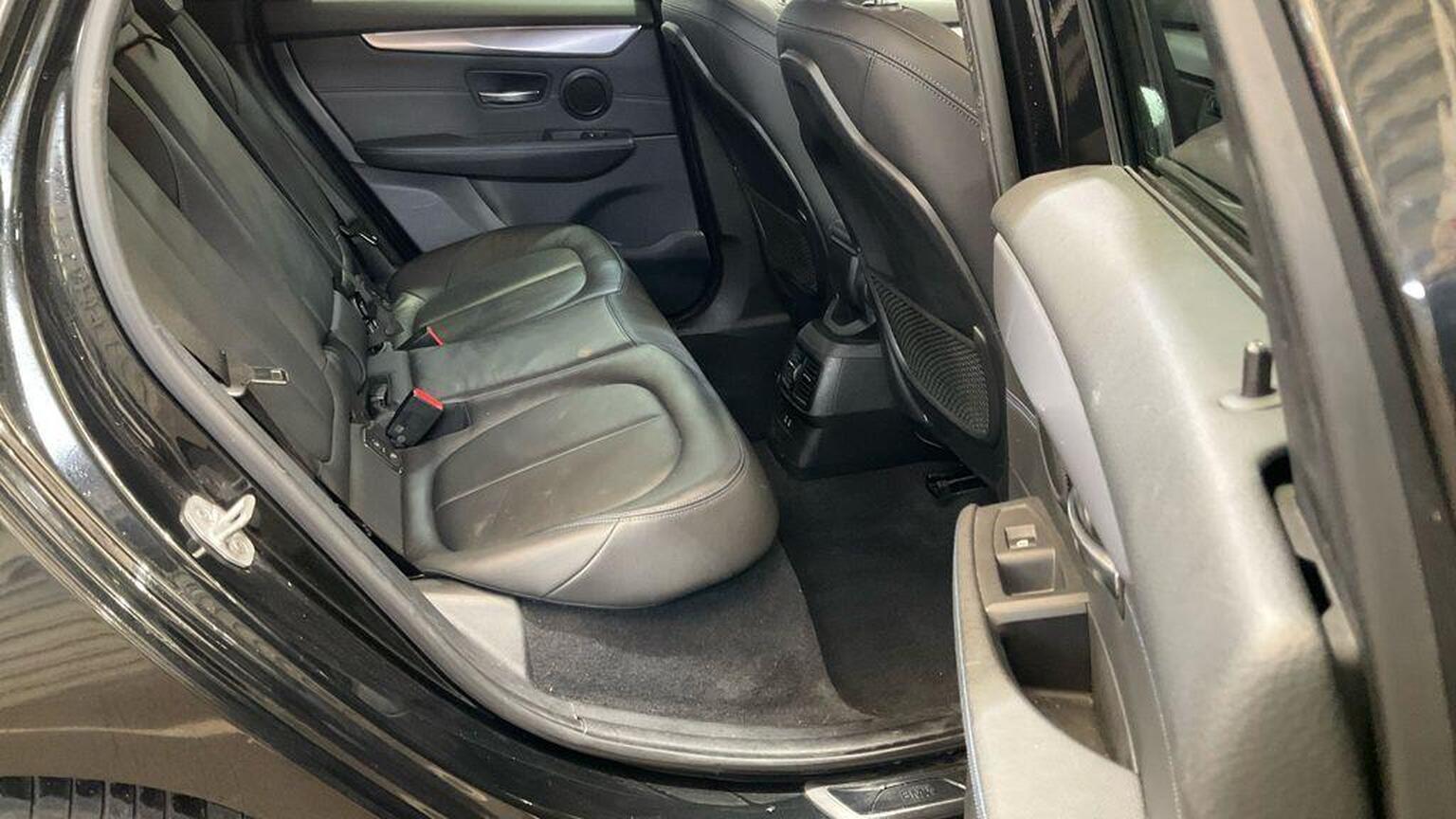 2019 BMW 2 Series Active Tourer image 13