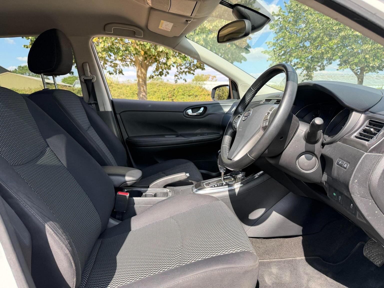 2016 Nissan Pulsar image 23