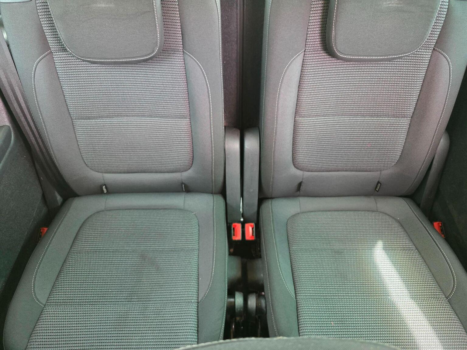 2017 Volkswagen Sharan image 35
