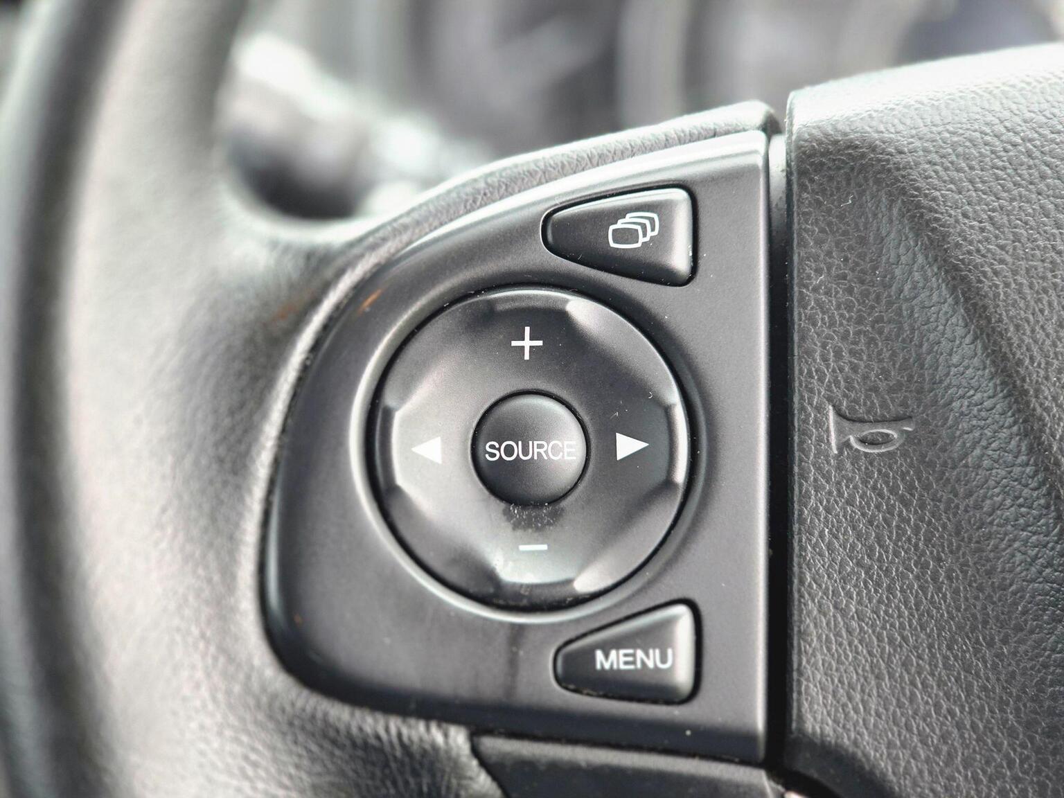 2013 Honda CR-V image 32