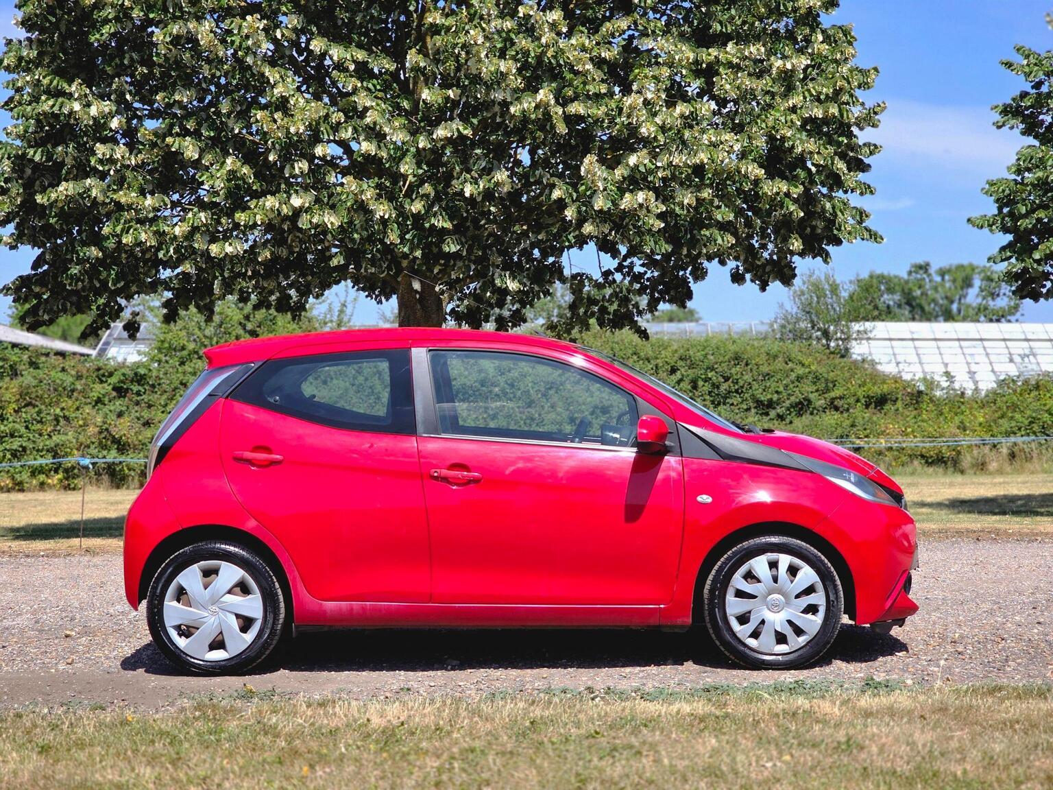 2015 Toyota AYGO image 4