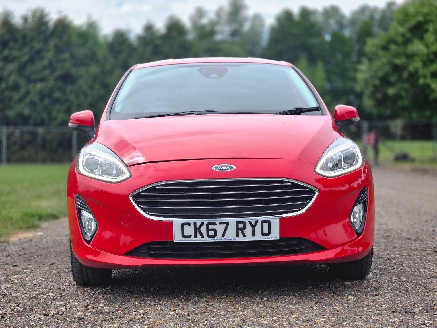 2017 Ford Fiesta image 18