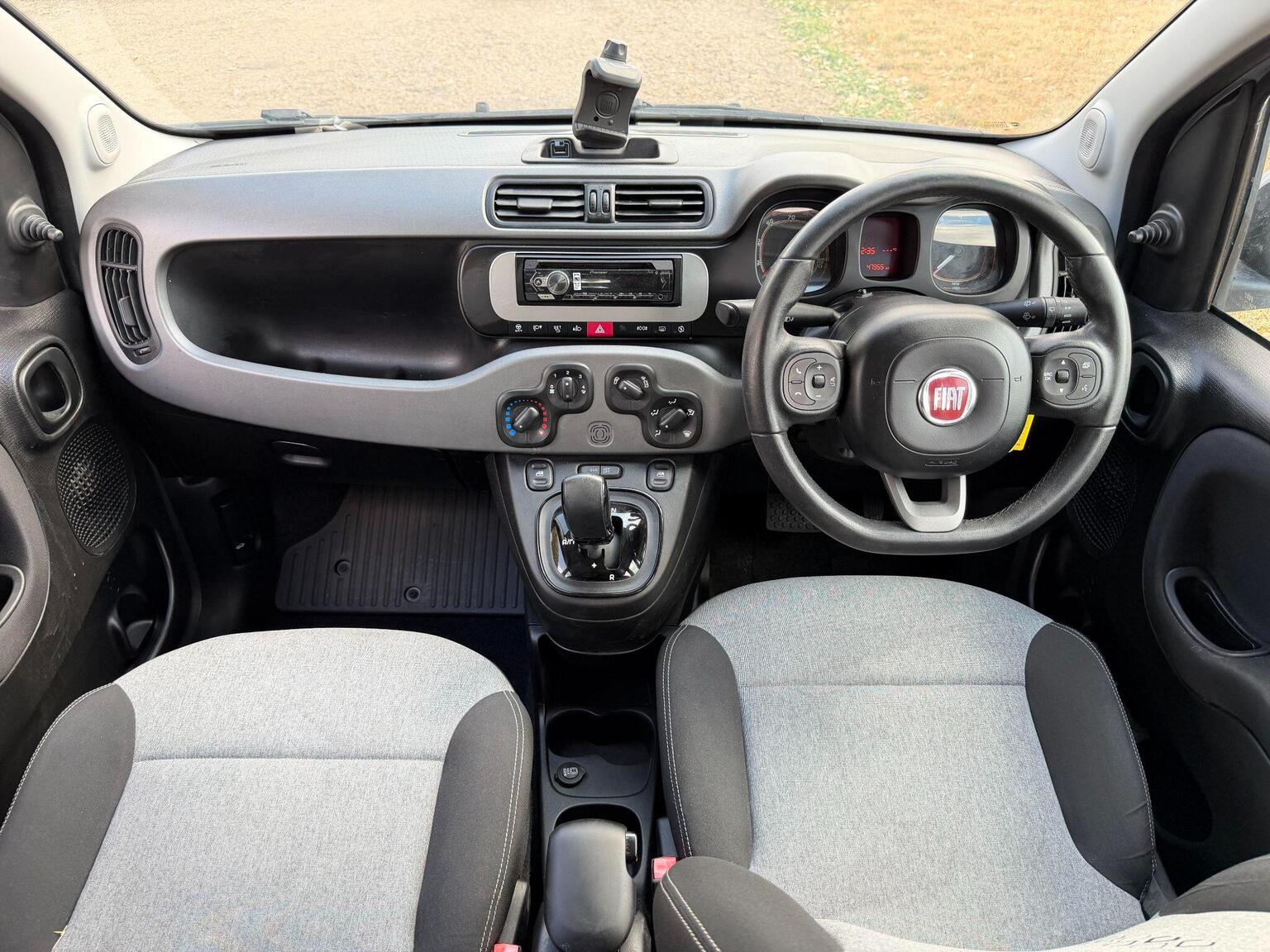 2017 Fiat Panda image 27