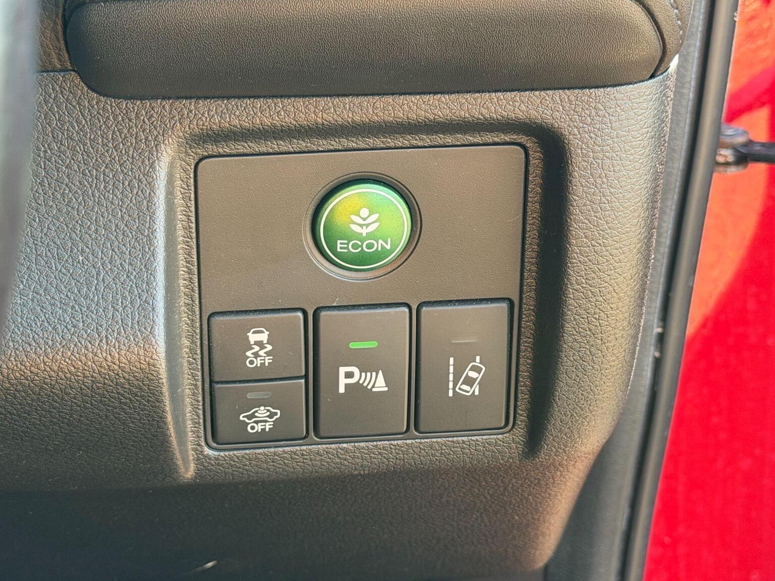 2016 Honda HR-V image 36