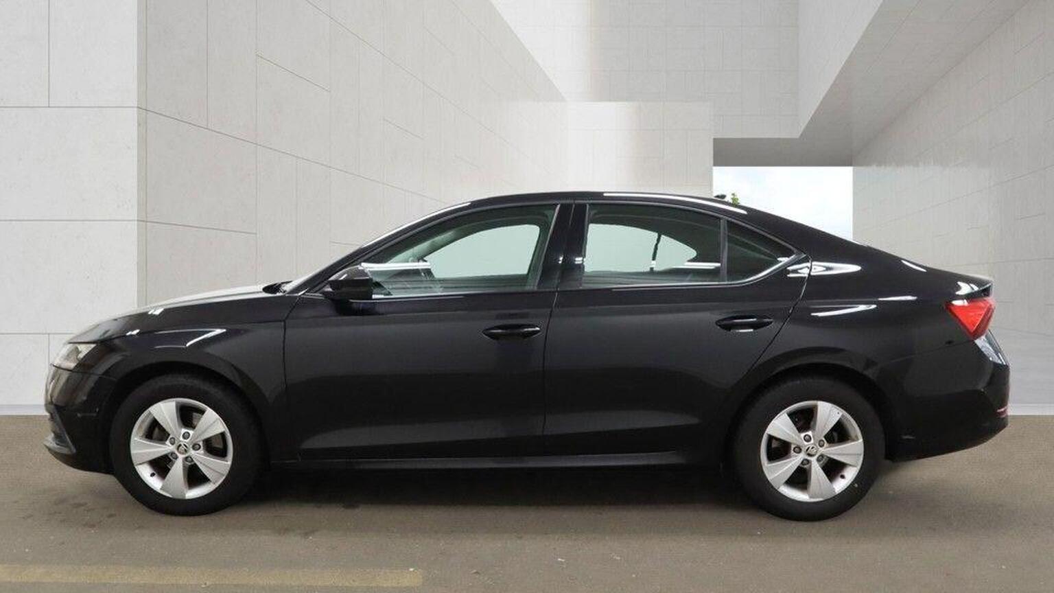 2021 Skoda Octavia image 7