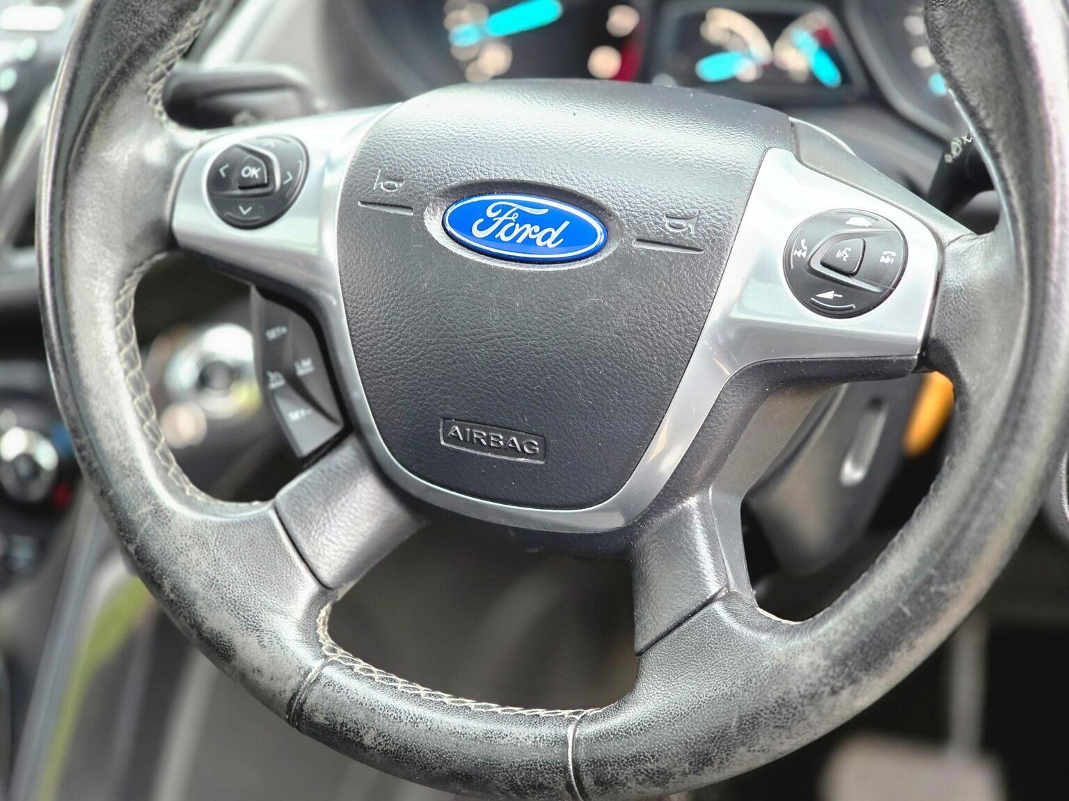 2014 Ford Kuga image 40