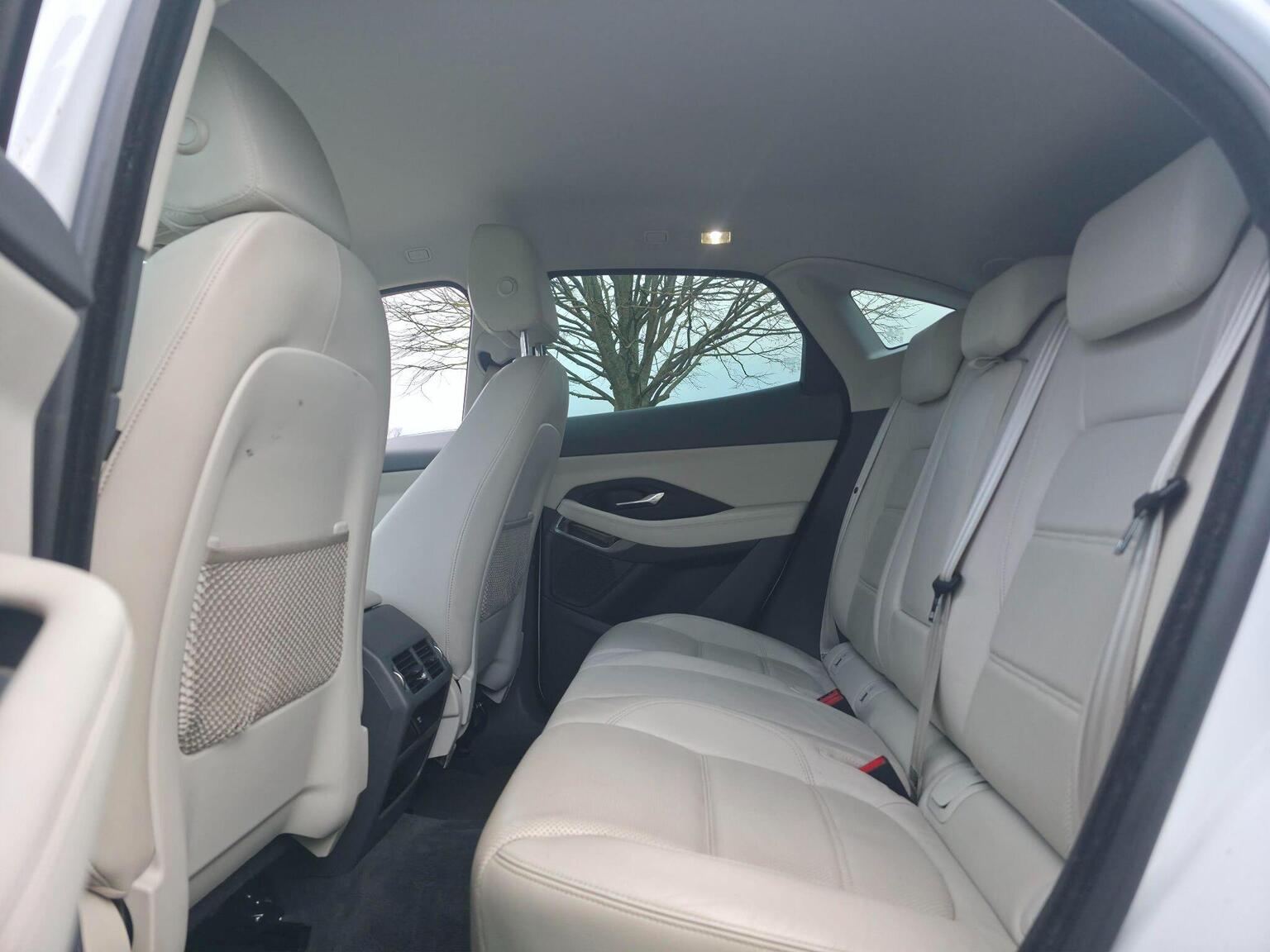 2018 Jaguar E-PACE image 26