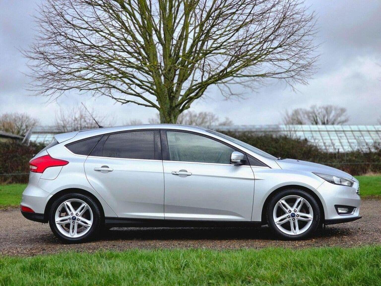 2017 Ford Focus image 3