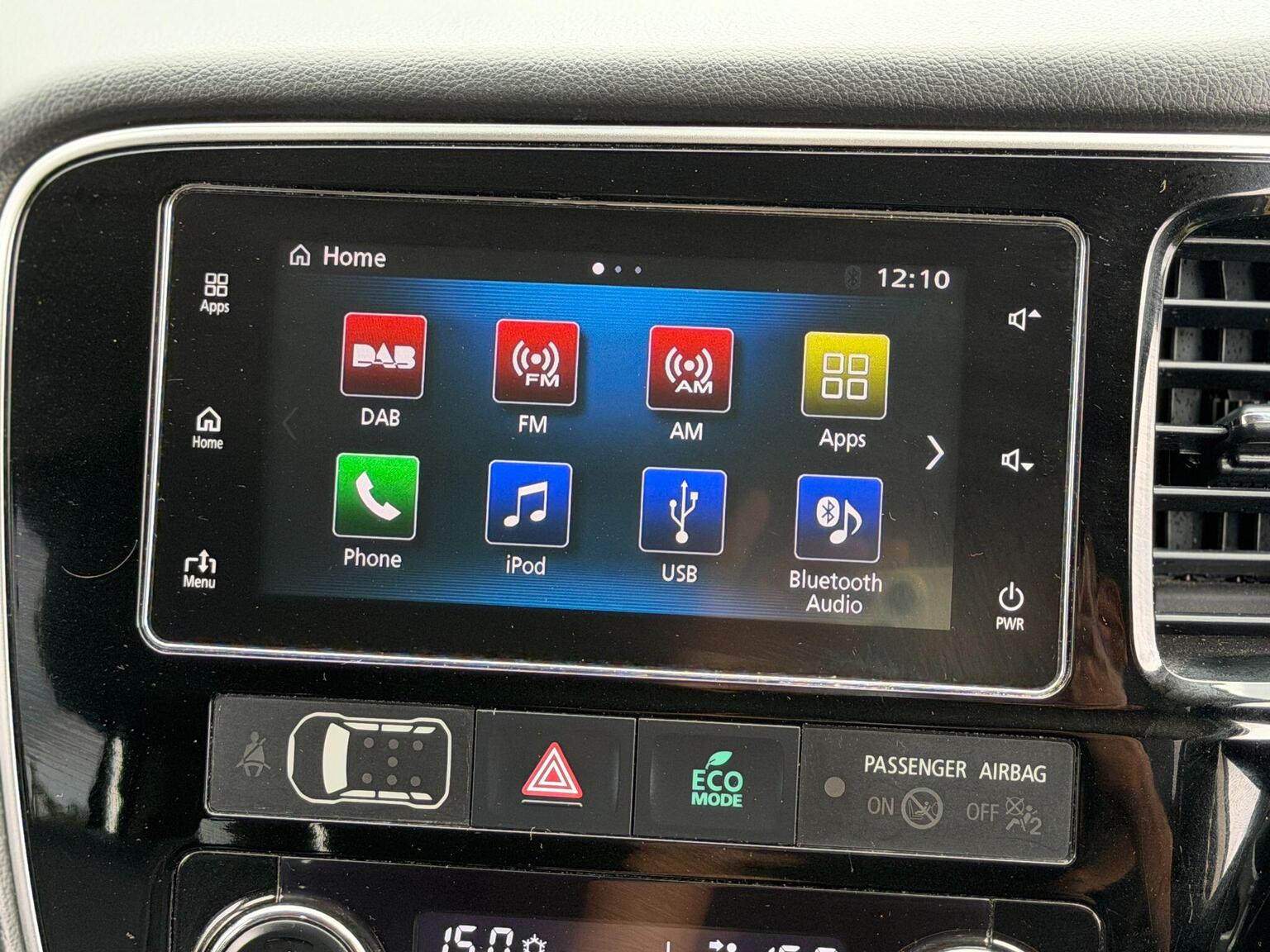 2018 Mitsubishi Outlander image 38