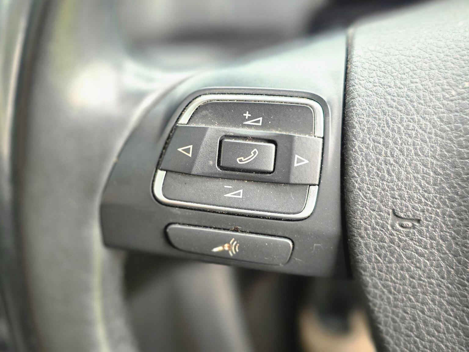 2014 Volkswagen Tiguan image 43
