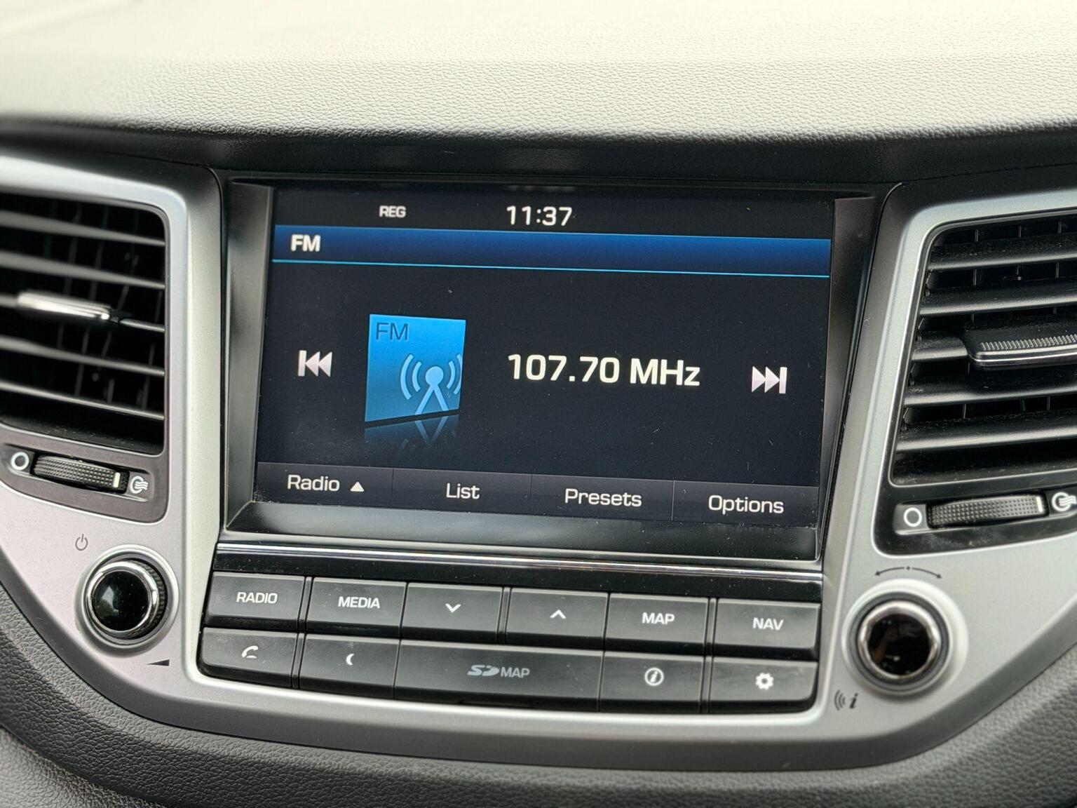 2017 Hyundai TUCSON image 41