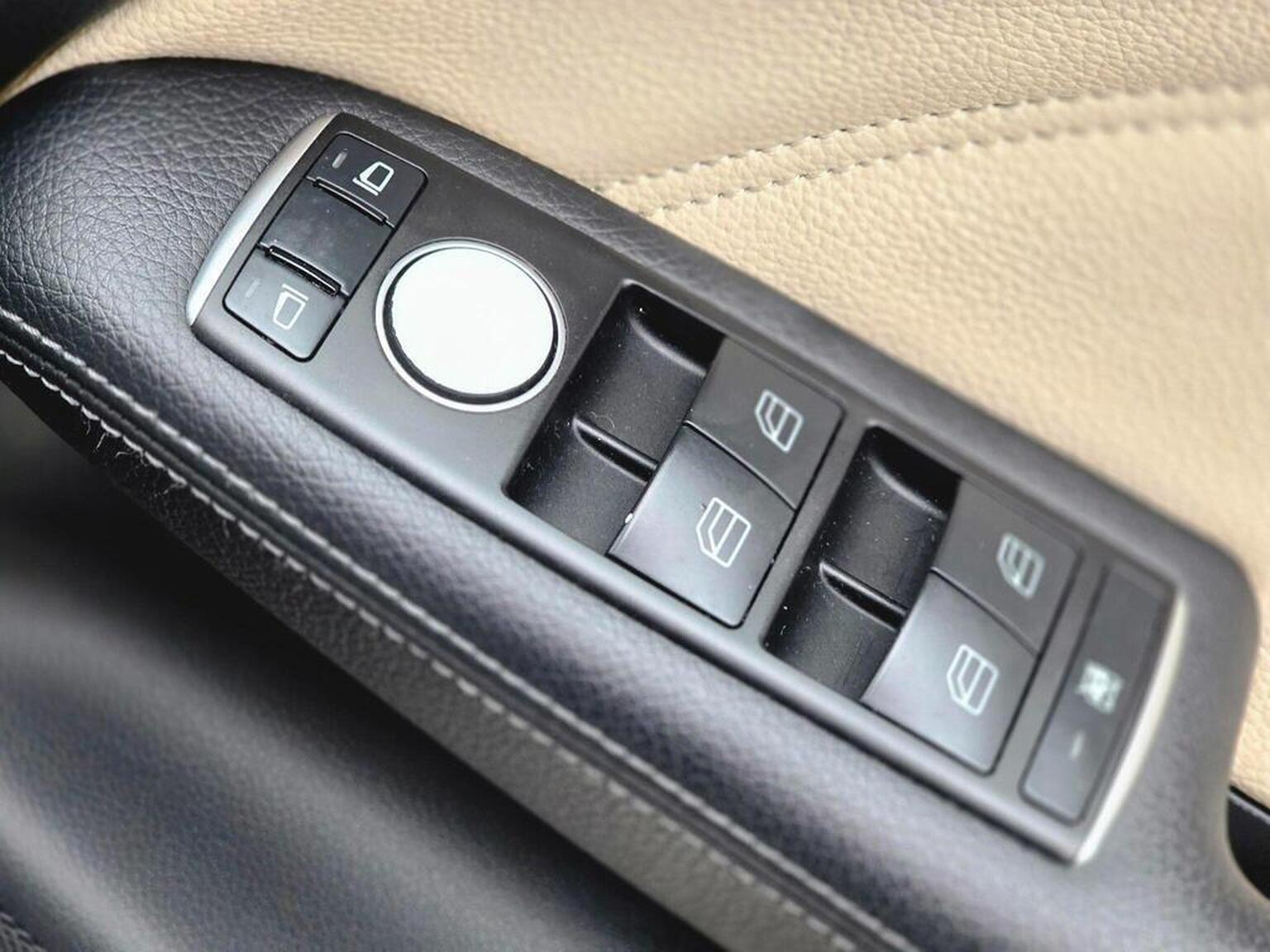 2016 Mercedes-Benz B Class image 31