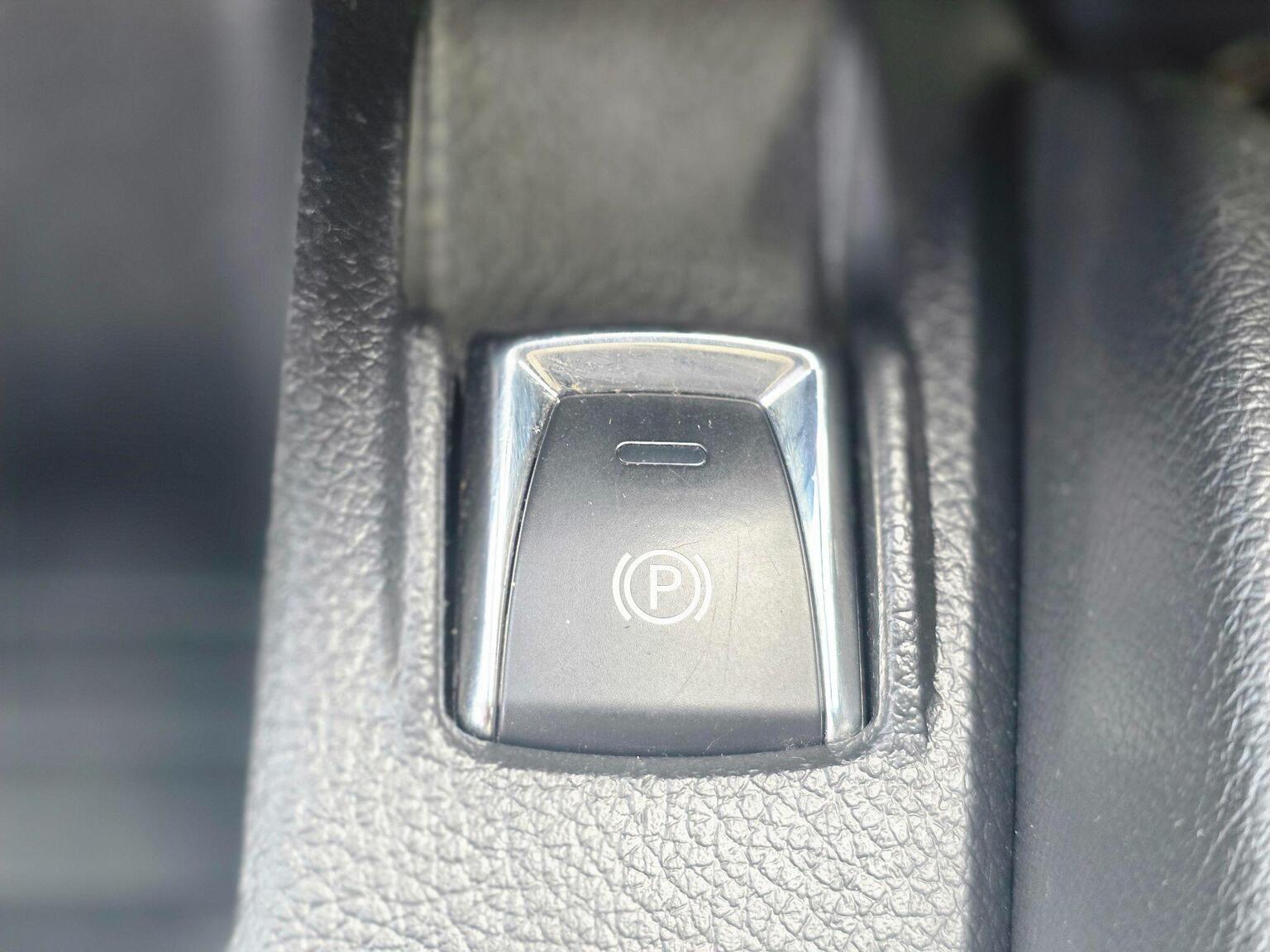 2016 Nissan Qashqai image 43