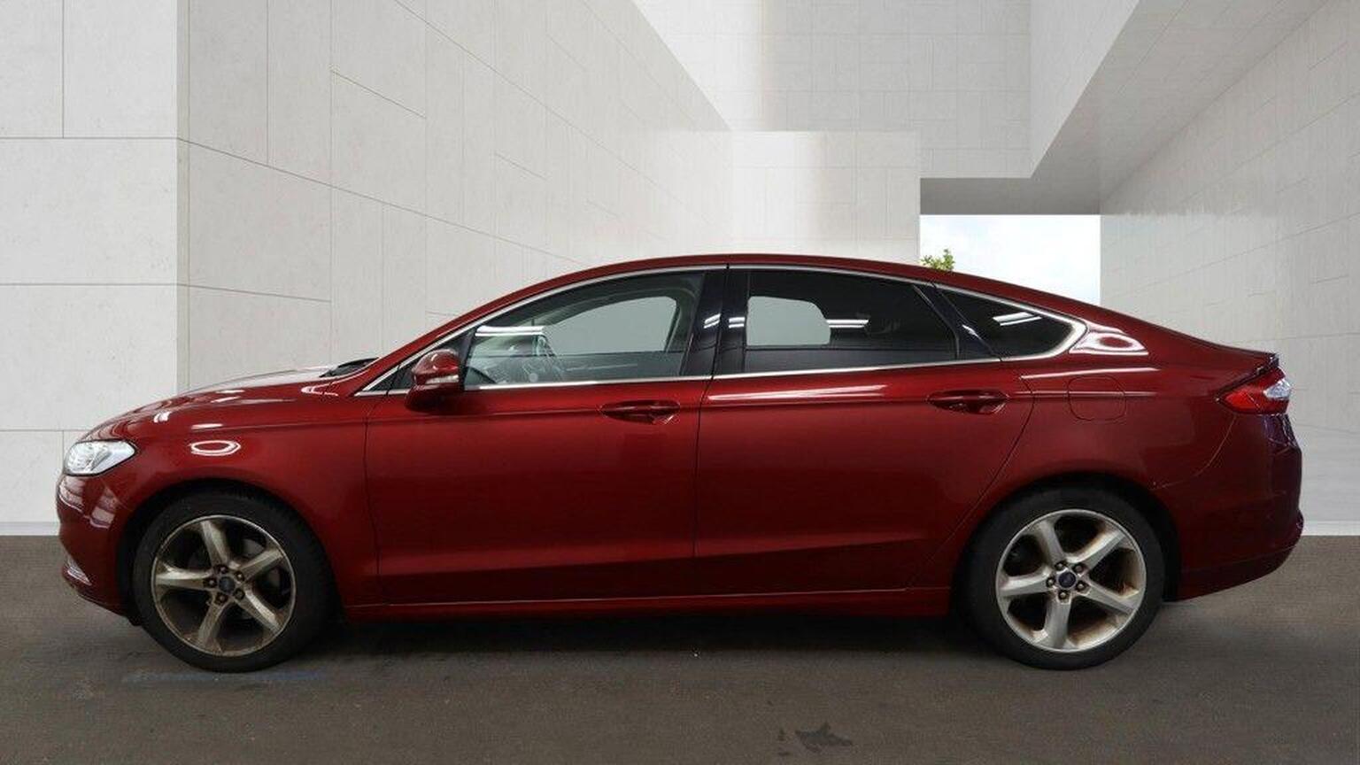 2019 Ford Mondeo image 7