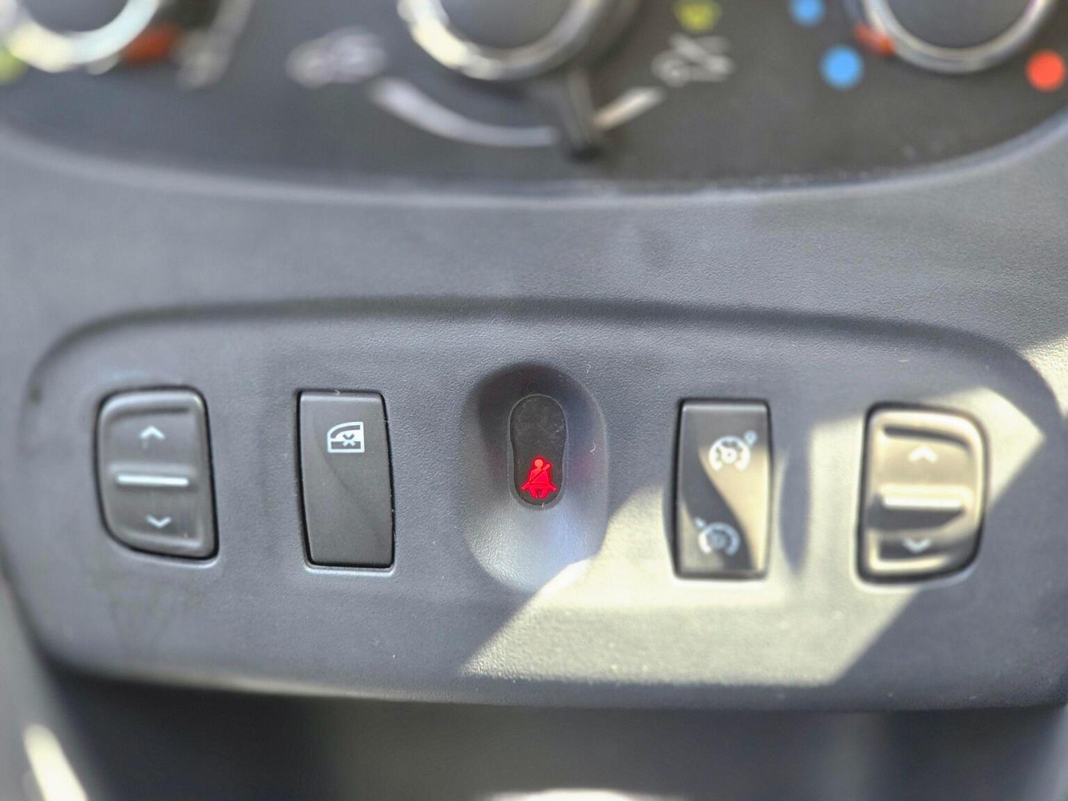 2013 Dacia Sandero Stepway image 42