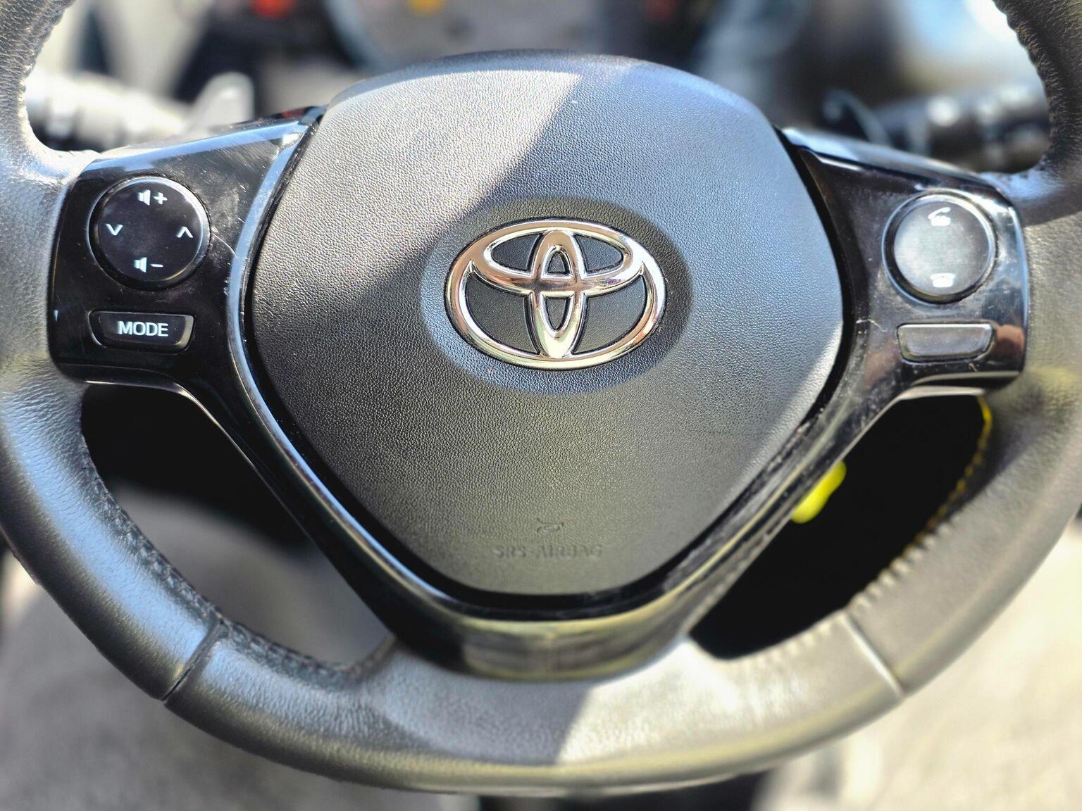 2015 Toyota AYGO image 47