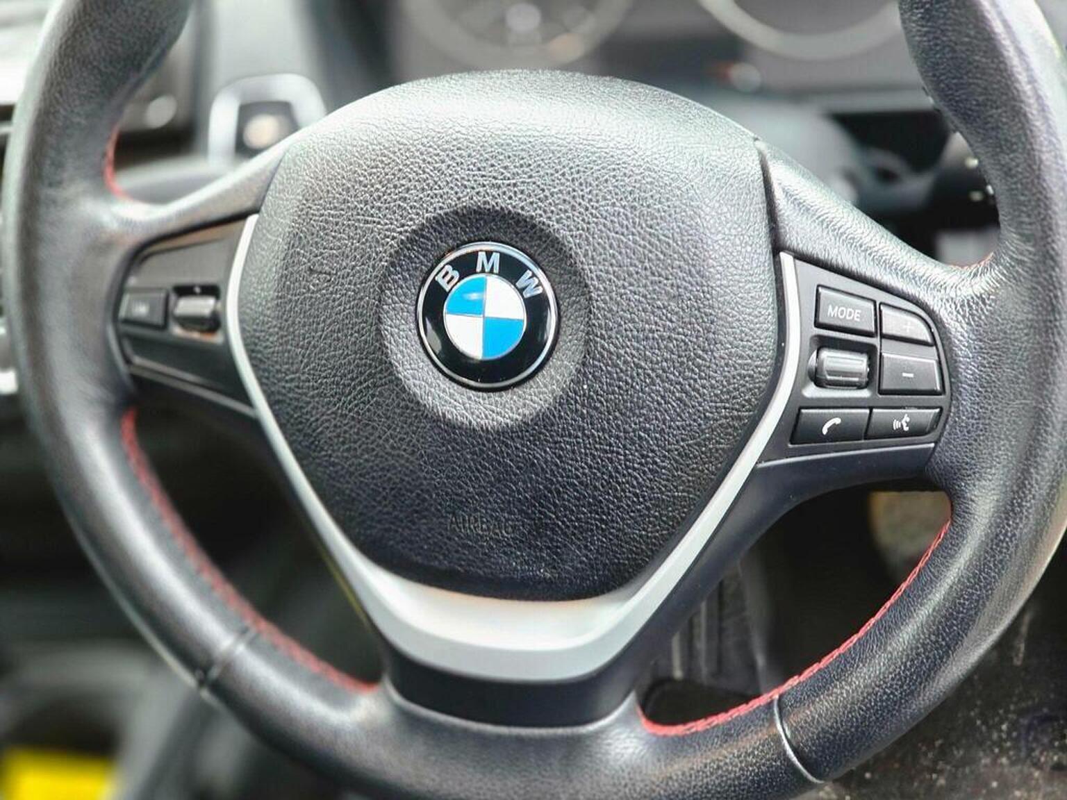2013 BMW 1 Series image 44