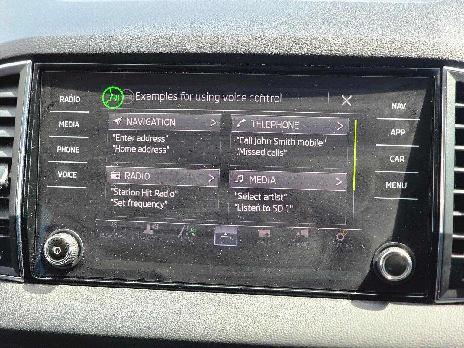 2018 Skoda Karoq image 52