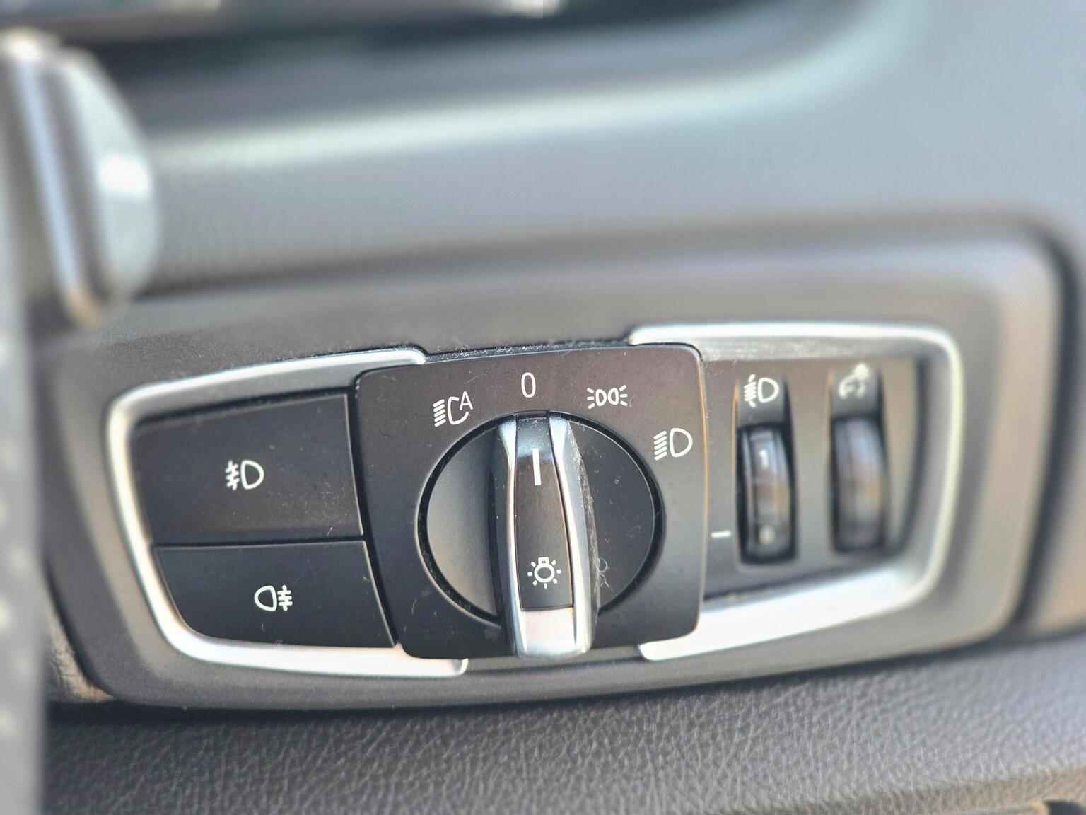 2015 BMW 2 Series Active Tourer image 35