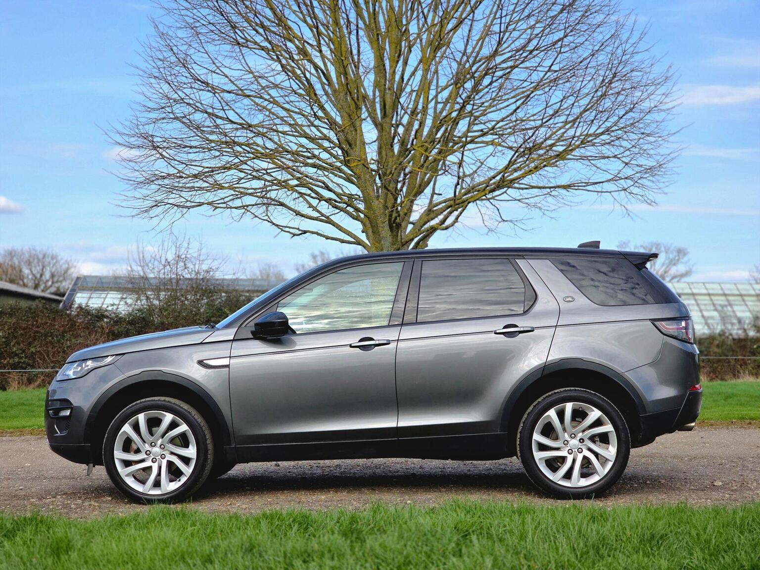 2018 Land Rover Discovery Sport image 13