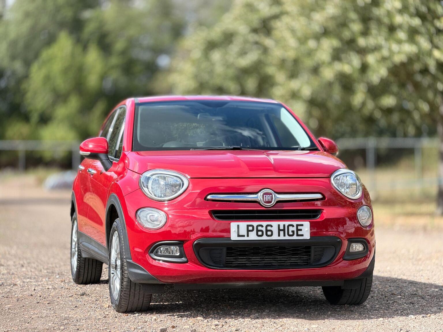 2016 Fiat 500X image 19