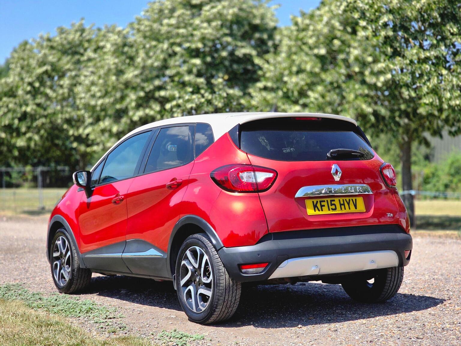 2015 Renault Captur image 13