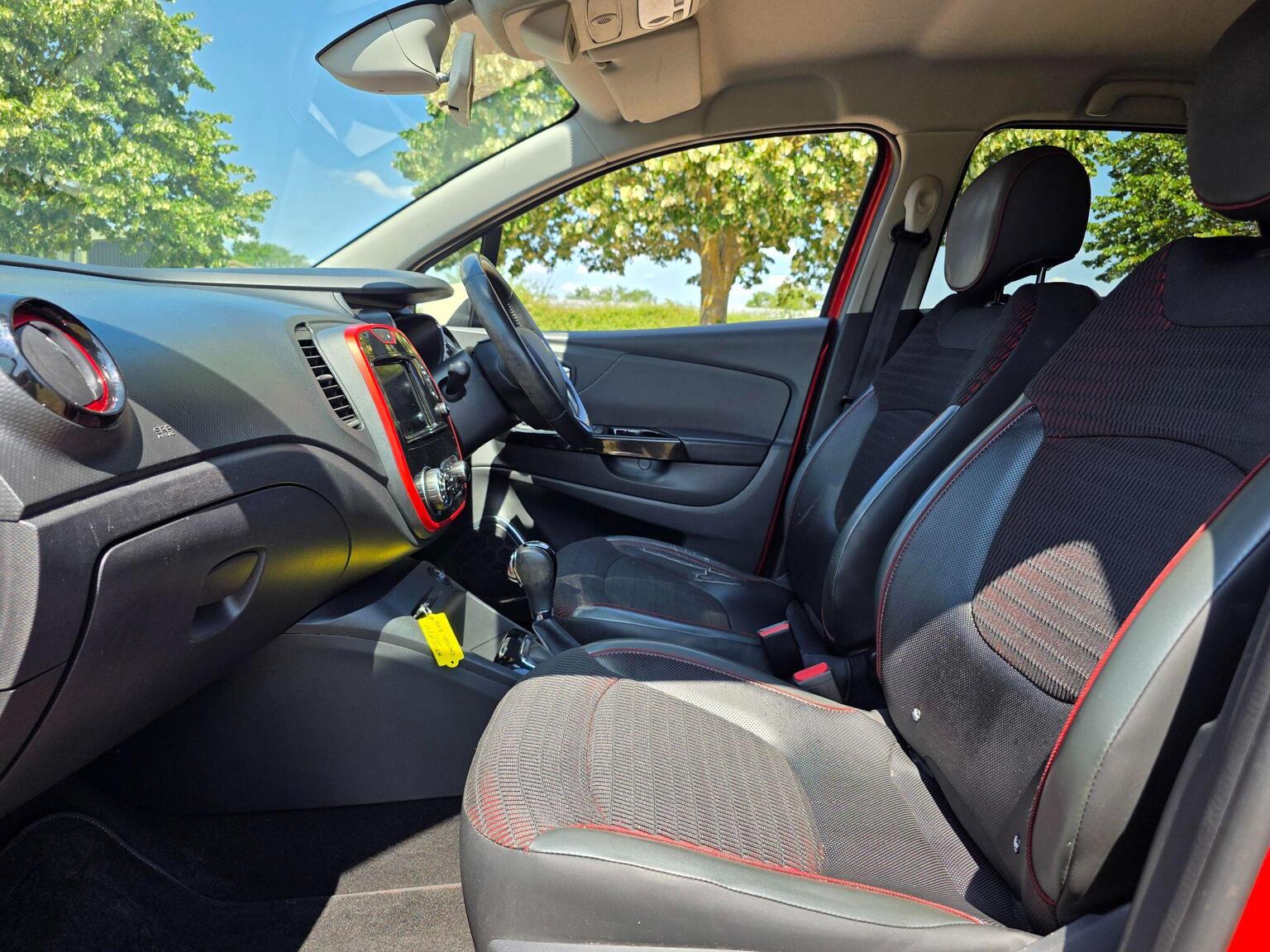2015 Renault Captur image 28