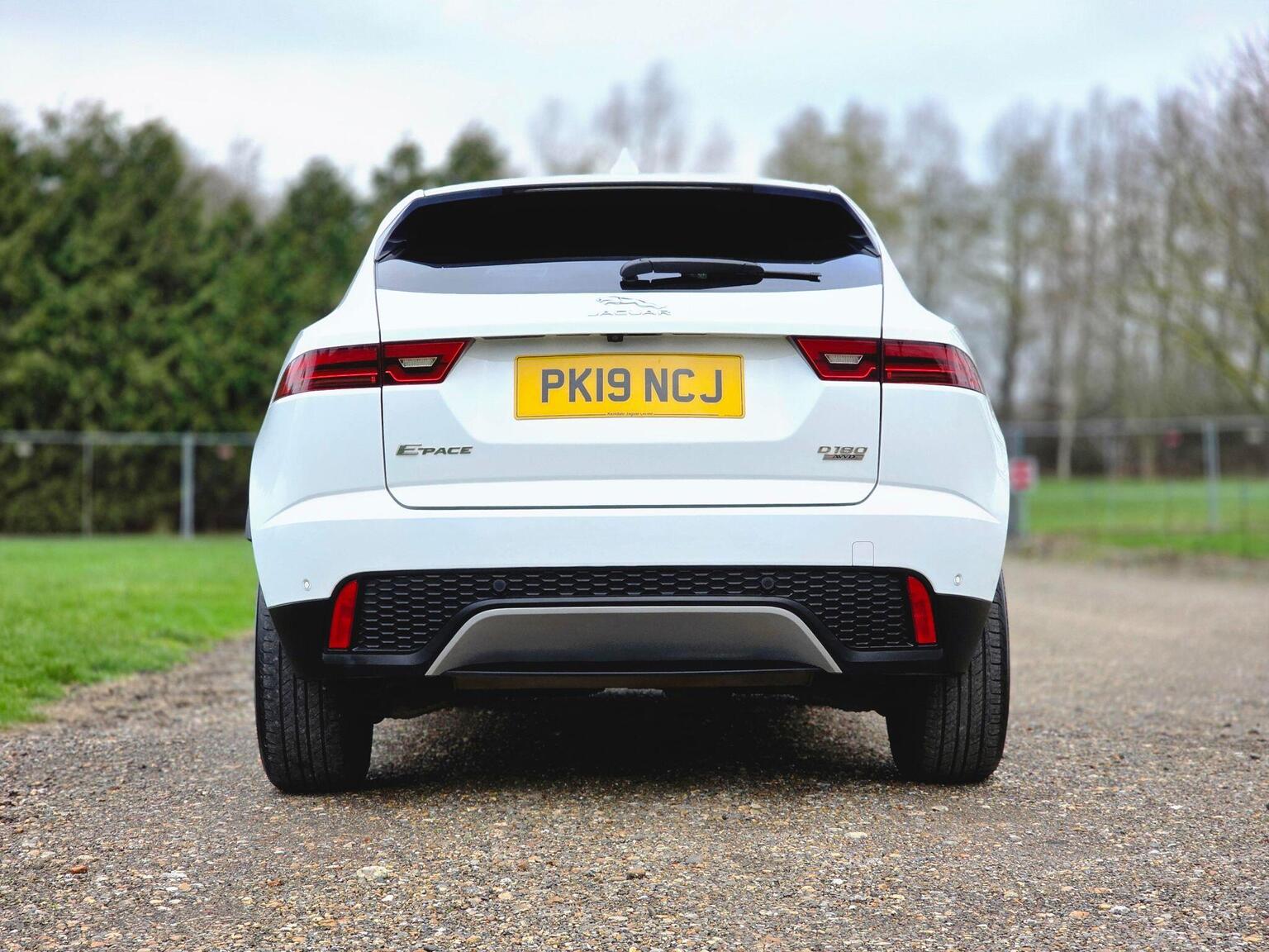 2019 Jaguar E-PACE image 8