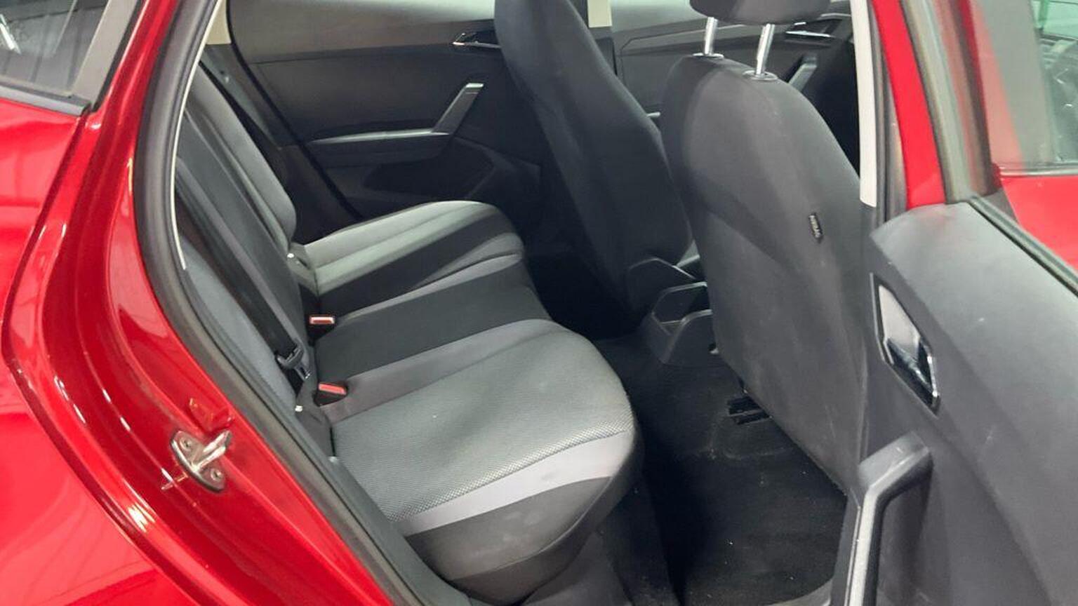 2019 Seat Arona image 13
