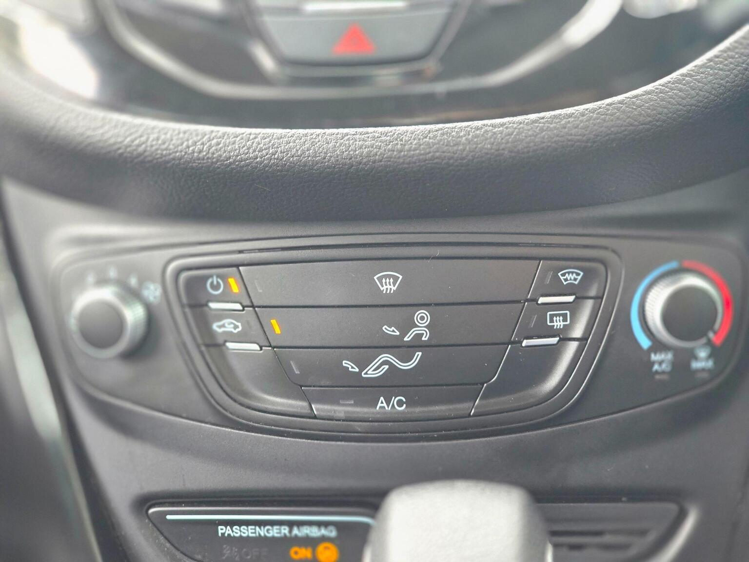 2015 Ford B-Max image 36