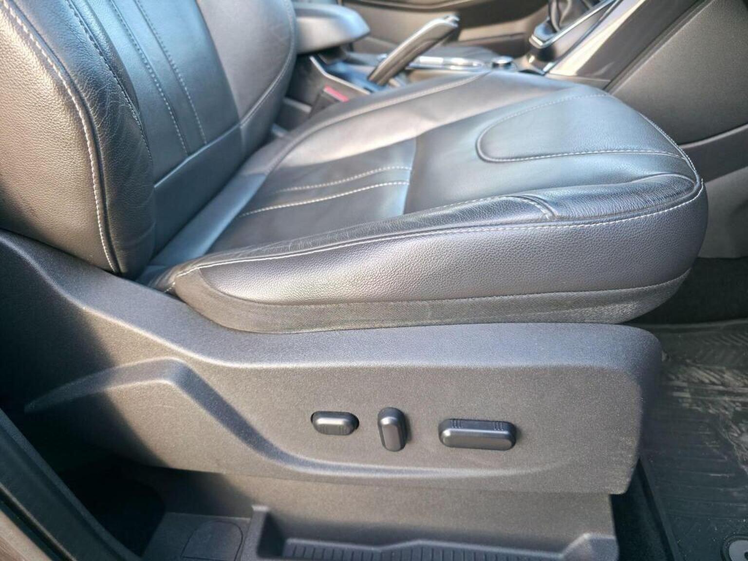 2014 Ford Kuga image 33