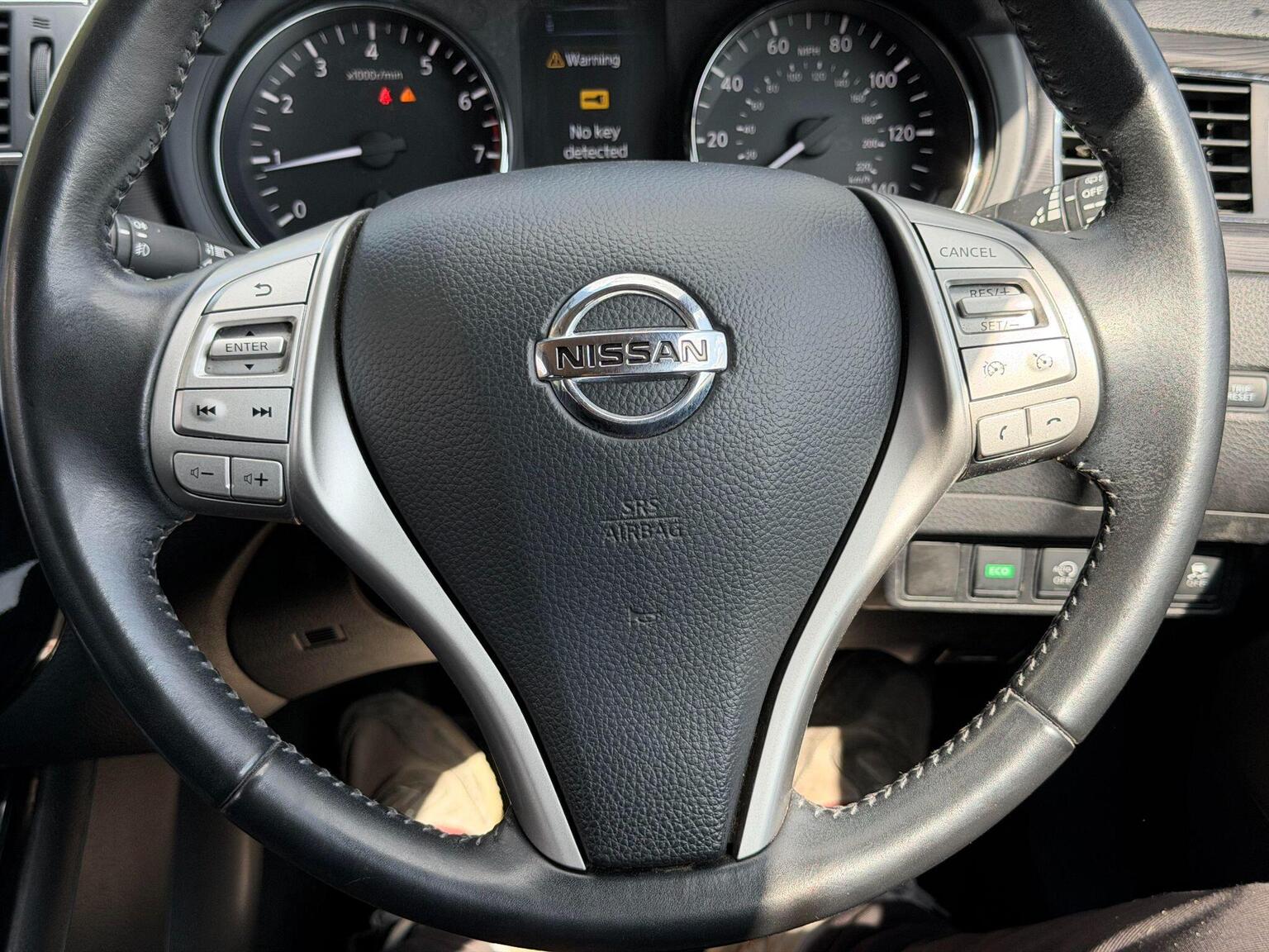 2016 Nissan Pulsar image 47