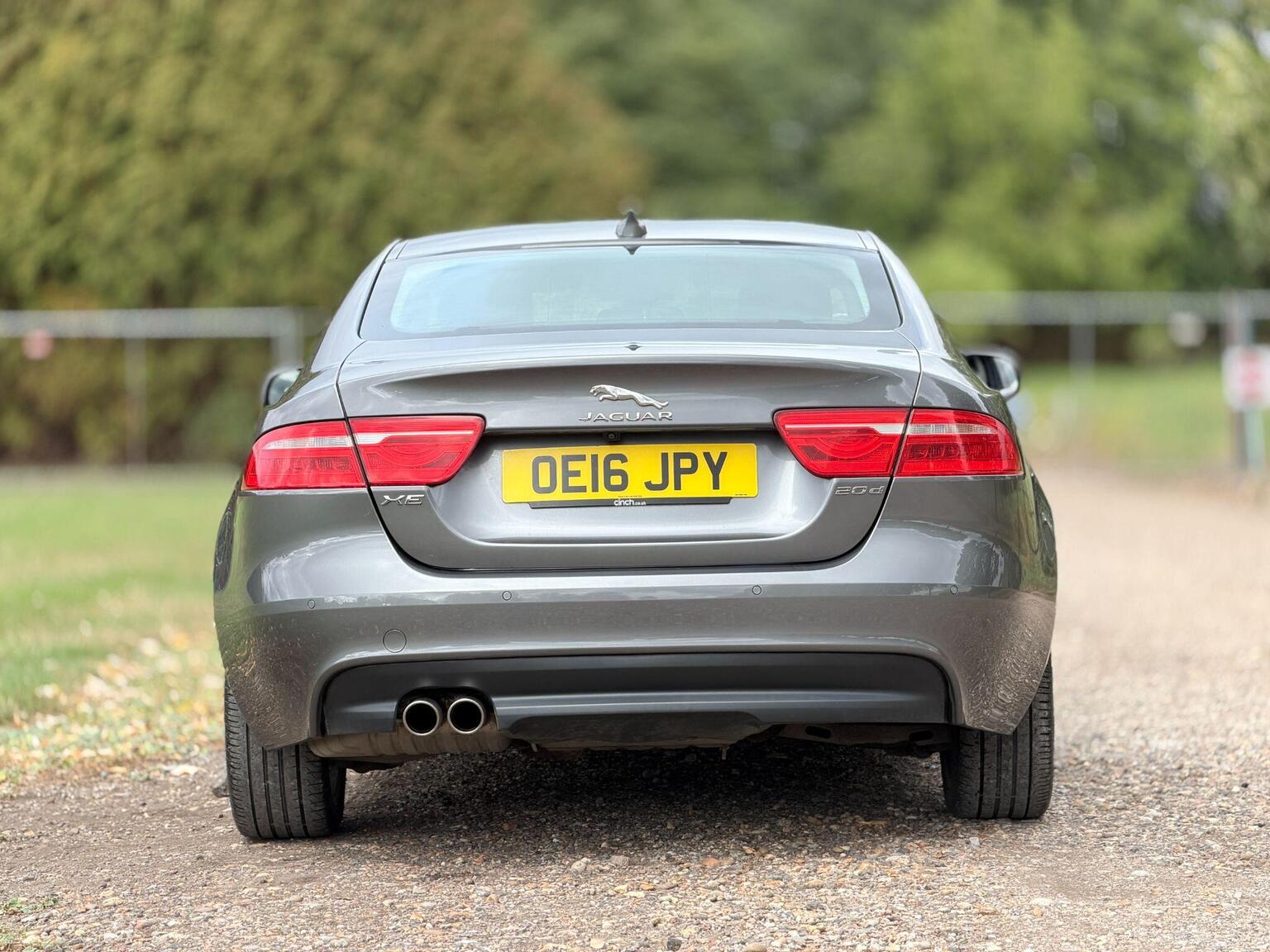 2016 Jaguar XE image 8