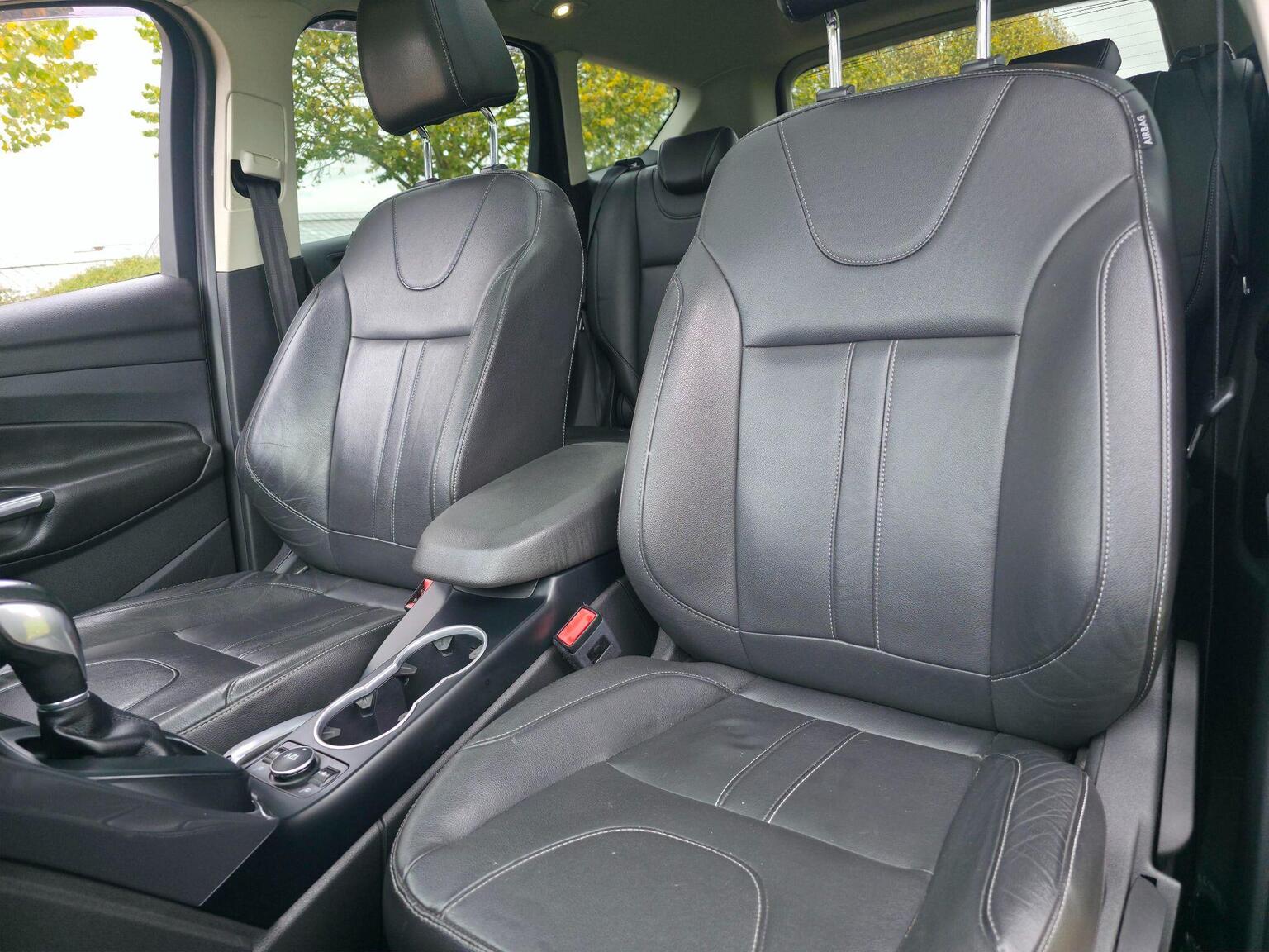 2014 Ford Kuga image 28