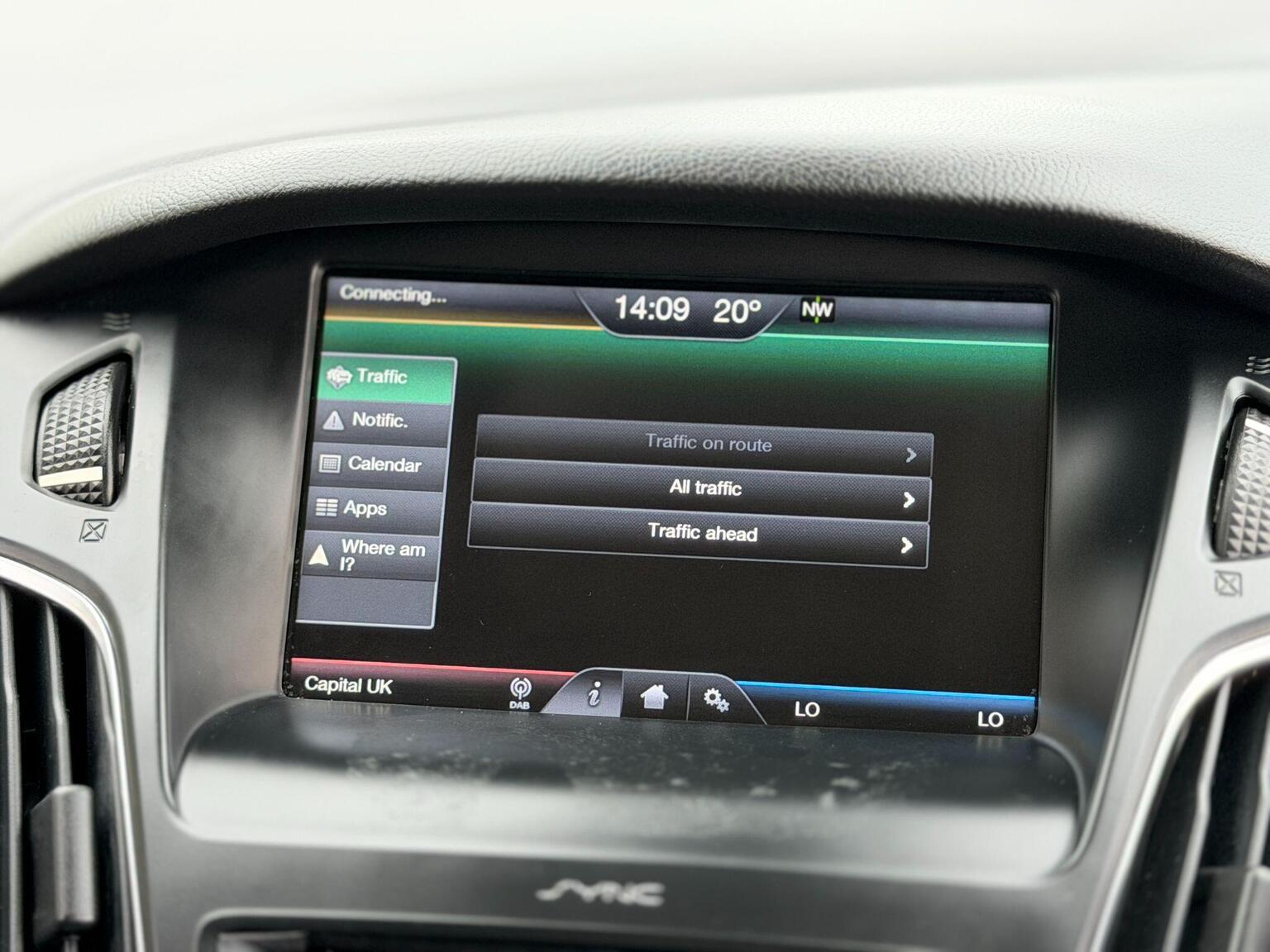 2016 Ford Focus image 43