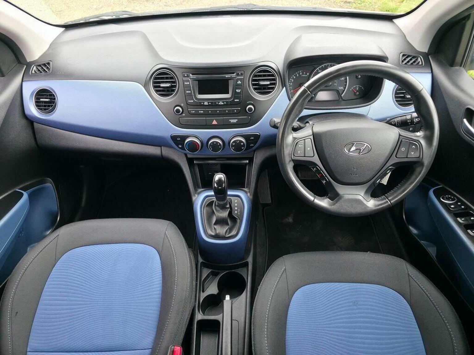 2016 Hyundai i10 image 31