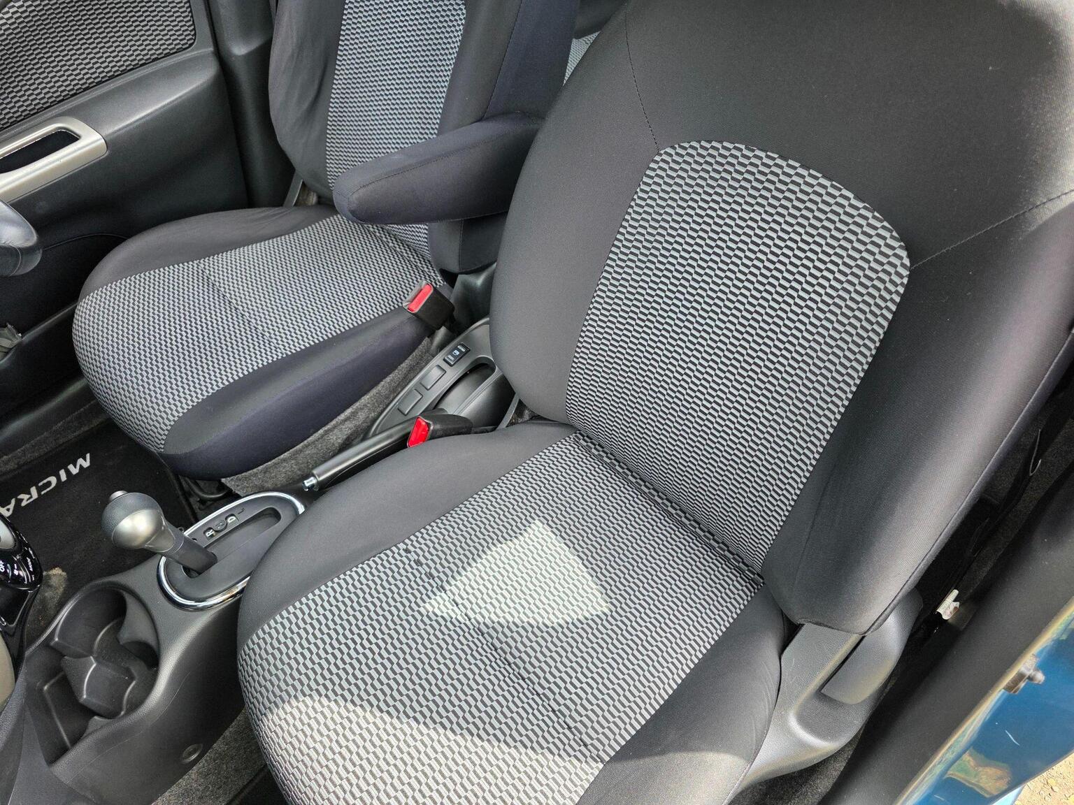2013 Nissan Micra image 30