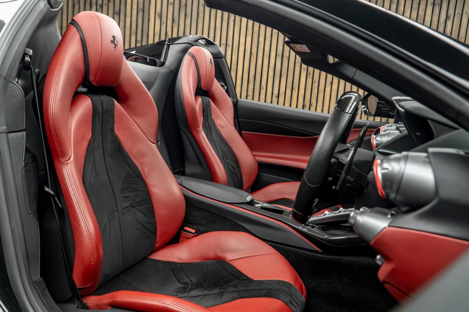 2020 Ferrari 812 GTS V12 Spider F1 DCT — photograph 2