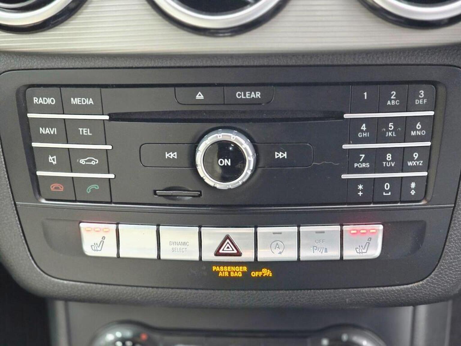 2016 Mercedes-Benz B Class image 40