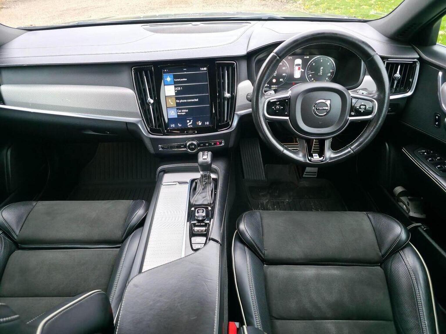 2019 Volvo S90 image 30