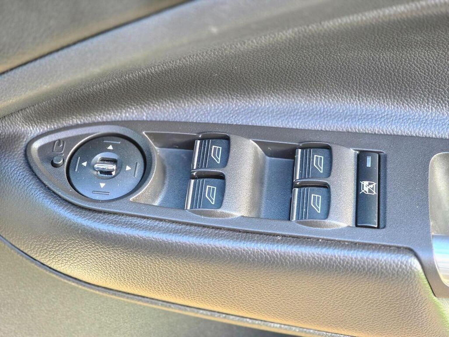2014 Ford Kuga image 46