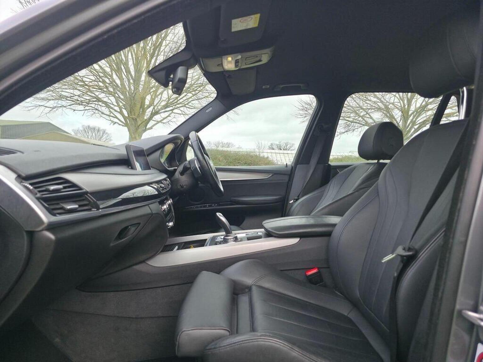 2016 BMW X5 image 24