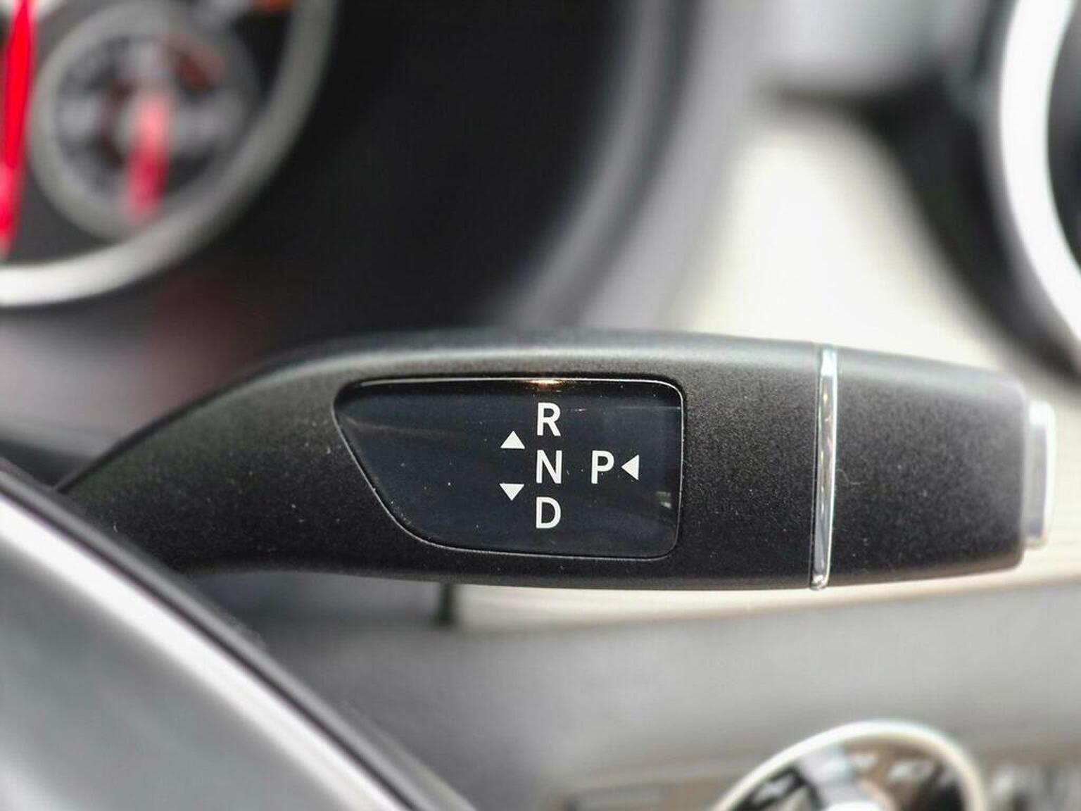 2016 Mercedes-Benz B Class image 34