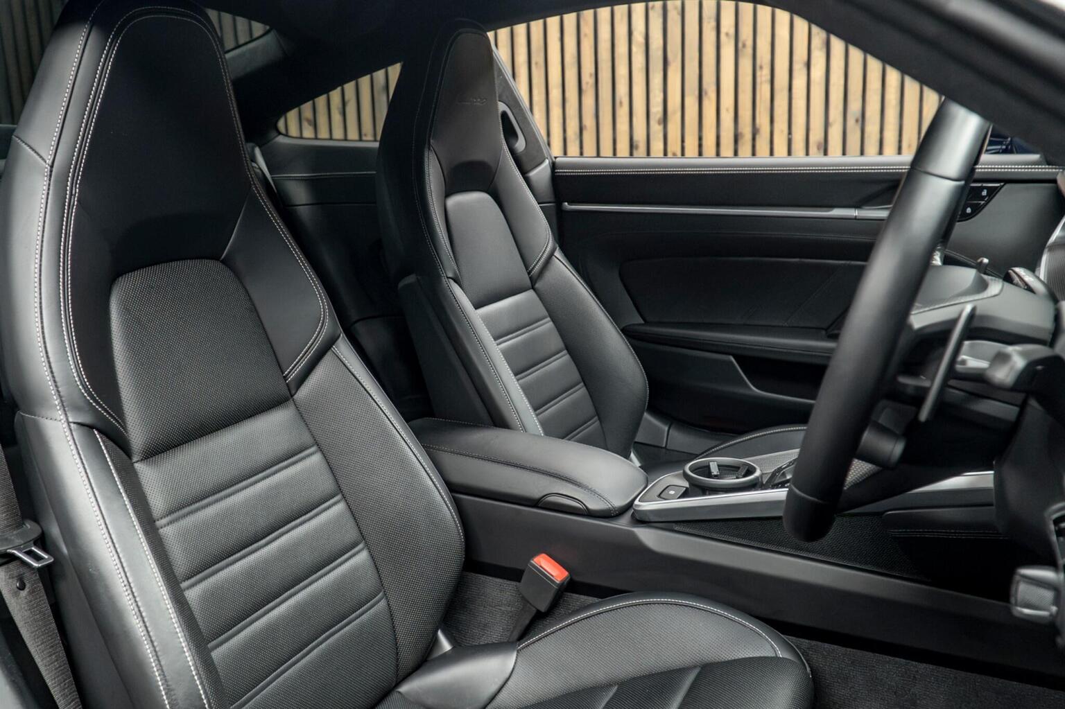 2021 Porsche 911 992 Turbo PDK 4WD — photograph 2