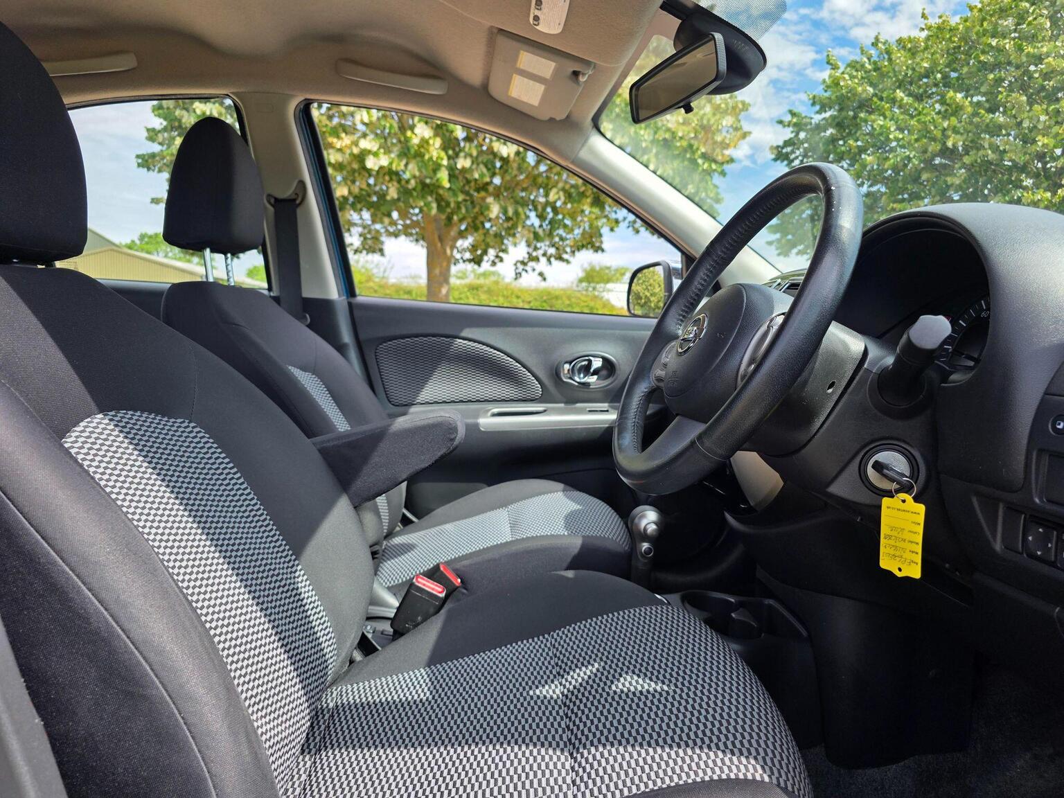 2013 Nissan Micra image 23
