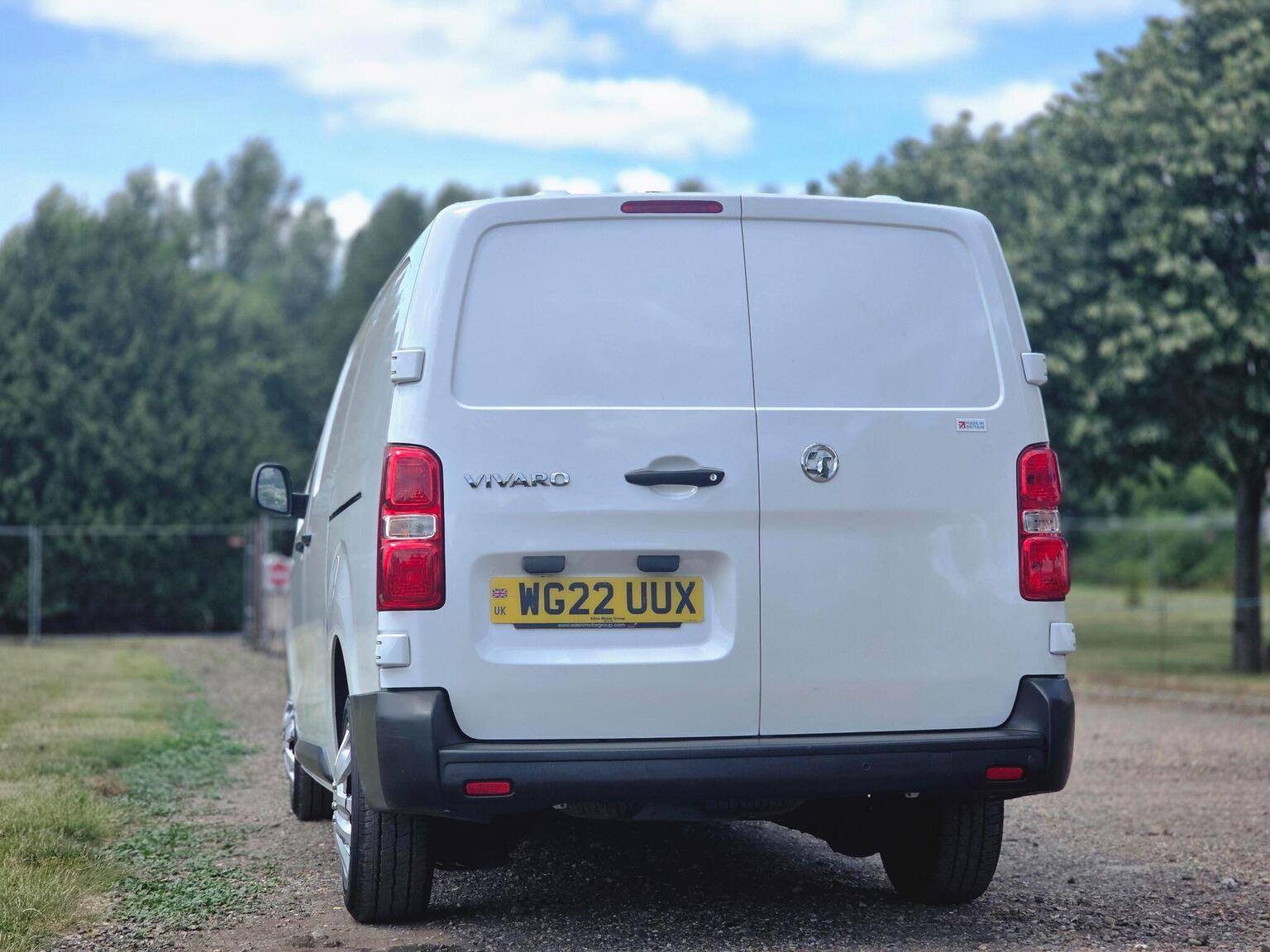 2022 Vauxhall Vivaro image 13