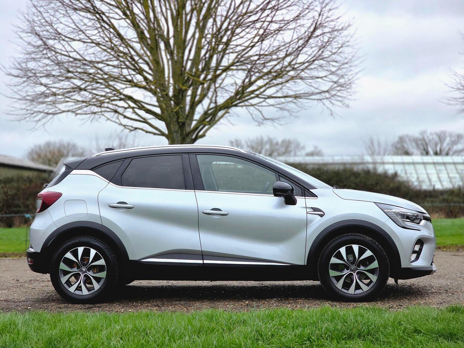 2020 Renault Captur image 3